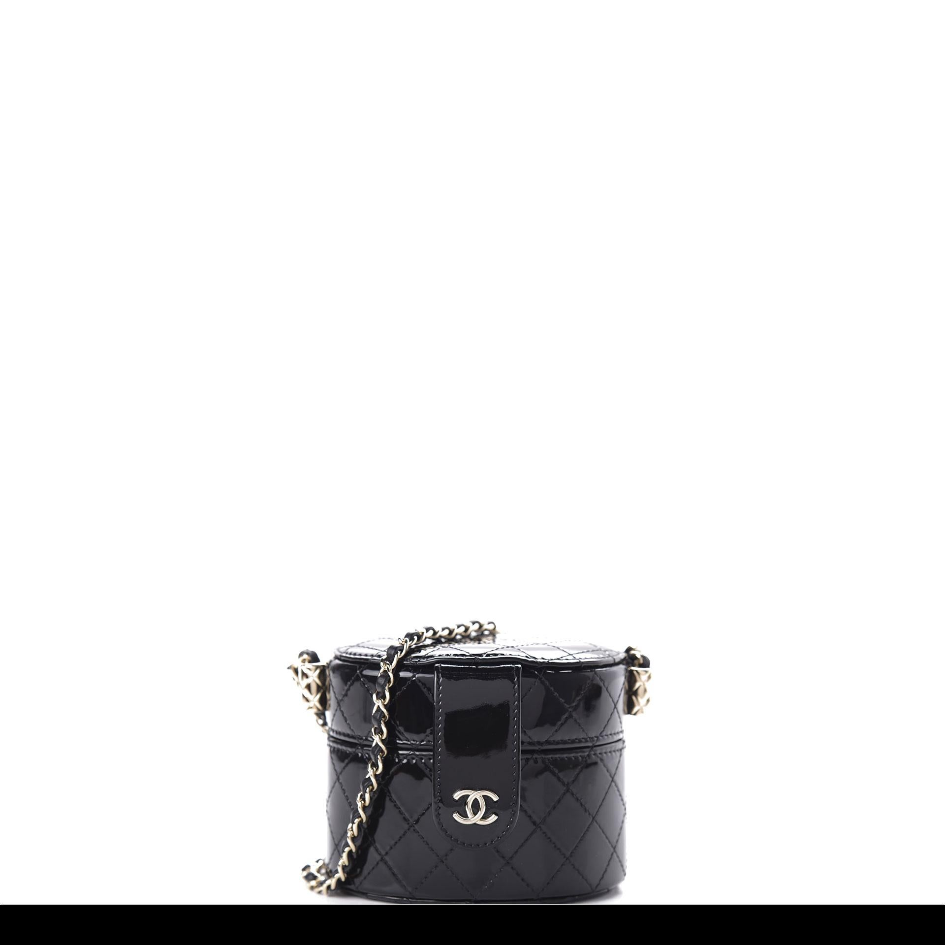 Sac à bandoulière Chanel Micro Mini en cuir verni matelassé noir avec boîte à bijoux en vente 6