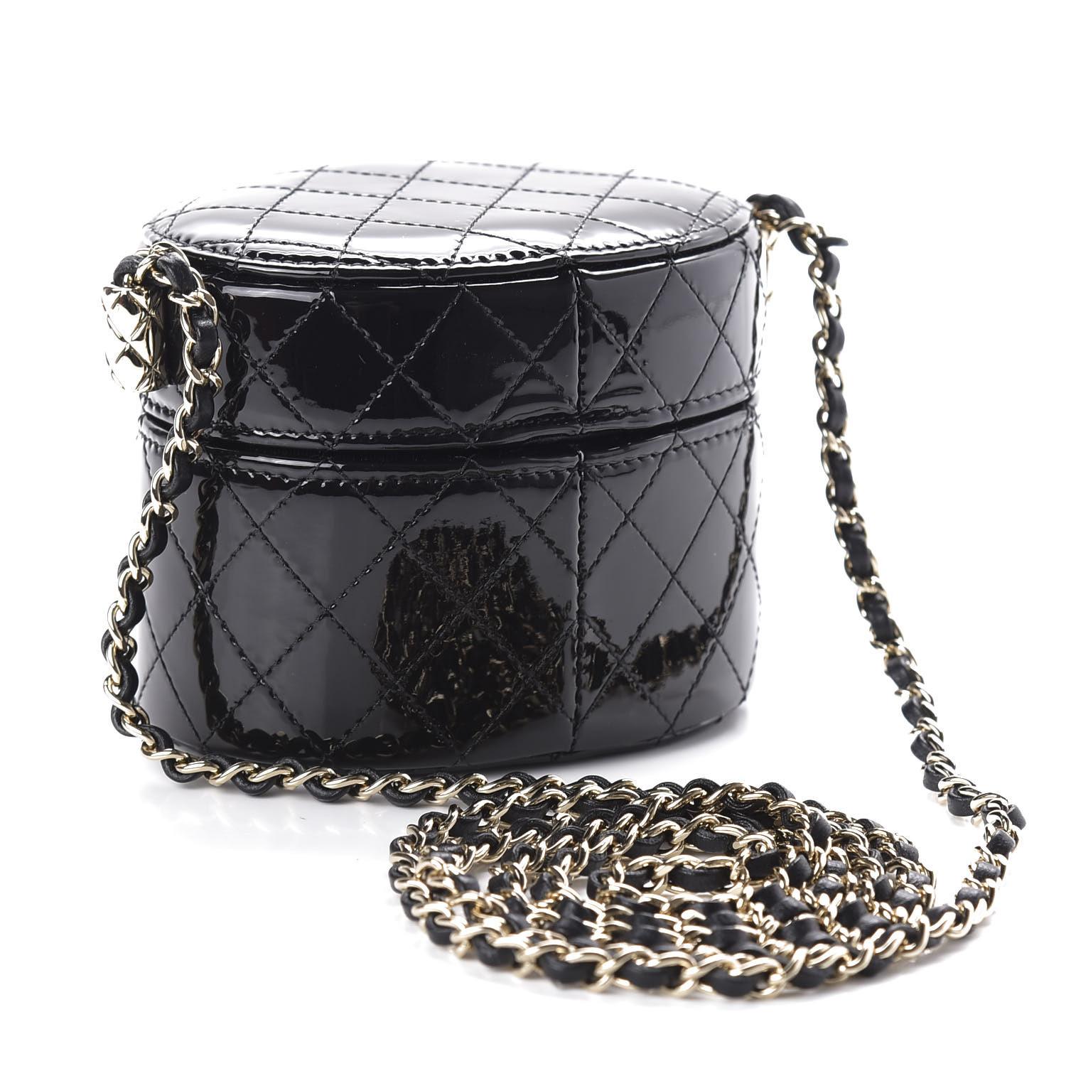 Chanel Micro Mini Schwarze Crossbody-Tasche aus gestepptem Lackleder mit Schmuckkästchen im Angebot 5