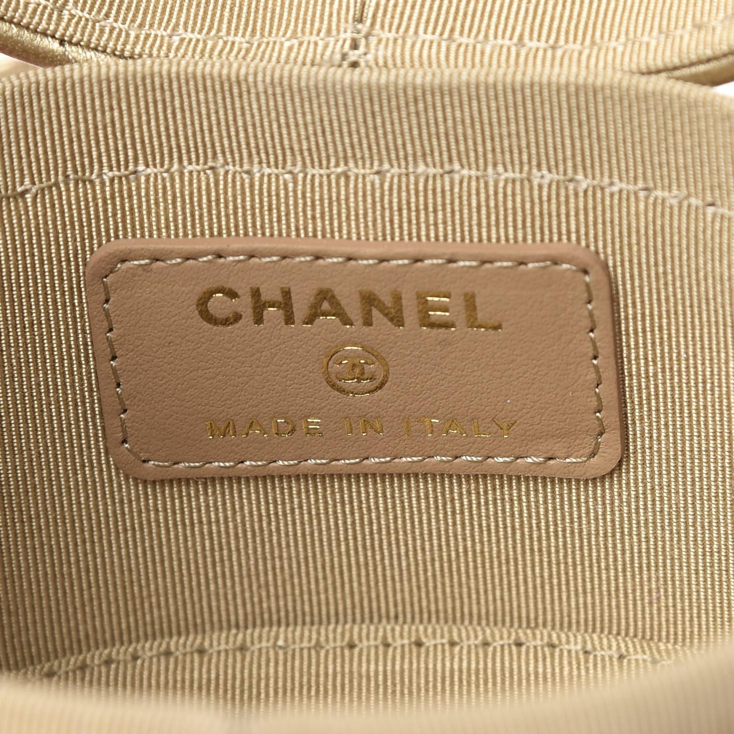Chanel Micro Mini Gold gesteppte Lammfell-Leder-Schmuckkästchen-Umhängetasche im Angebot 3