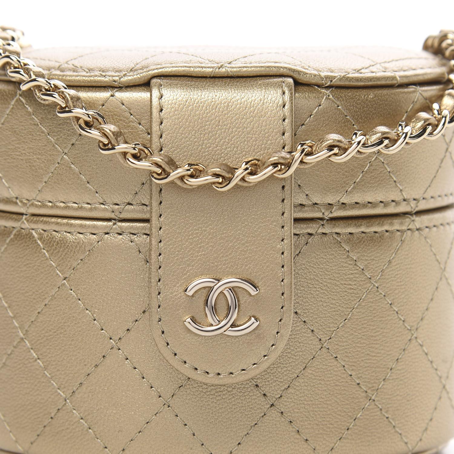 Chanel Micro Mini Gold gesteppte Lammfell-Leder-Schmuckkästchen-Umhängetasche im Angebot 4