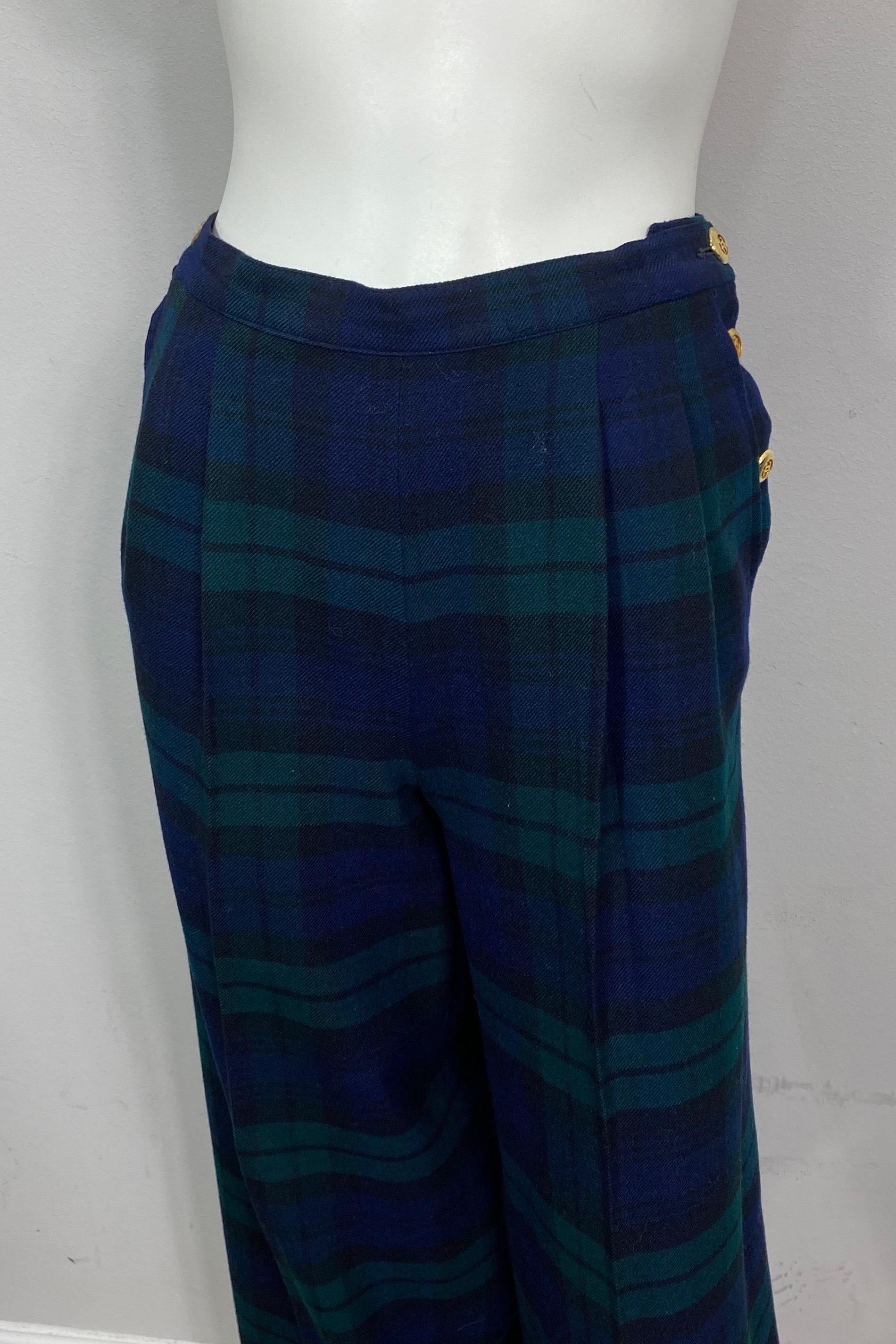 Chanel Mid 1980’s Navy and Green Plaid Double Pleated Wool Pants-Size 36 In Excellent Condition For Sale In West Palm Beach, FL