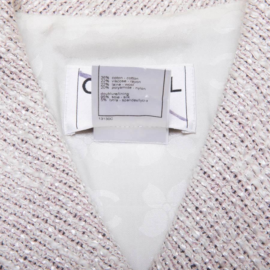 CHANEL Mid-Length Vest in Beige Tweed and Rosewood and Silver Threads Size 40FR For Sale 3