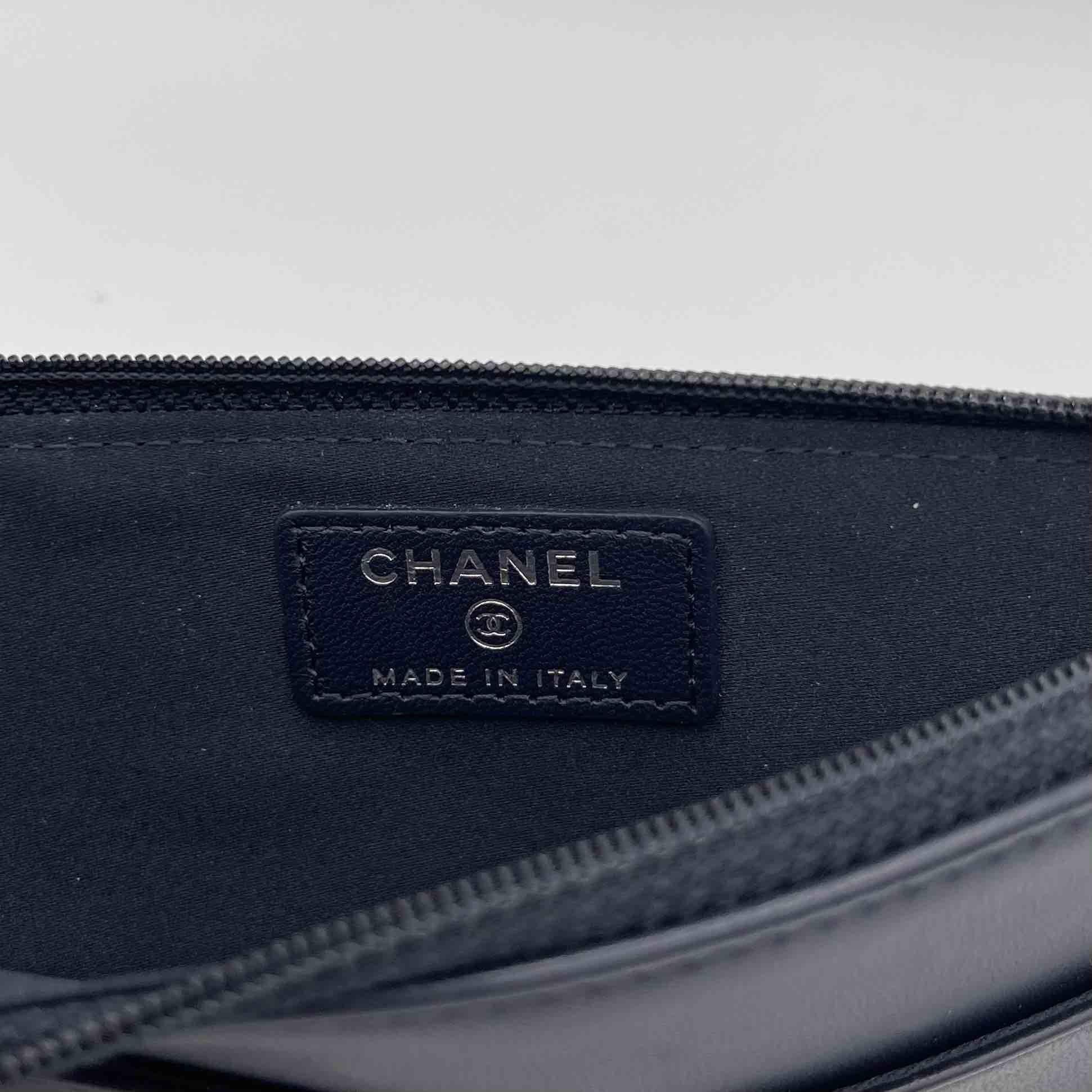 Black CHANEL Midnight Blue Leather Card Holder For Sale