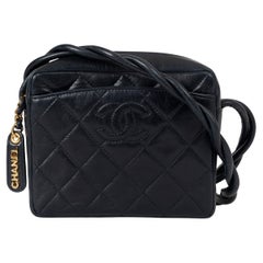 CHANEL midnight blue leather VINTAGE MINI FLAP Shoulder Bag CHANEL midnight blue leather VINTAGE MINI FLAP Shoulder Bag