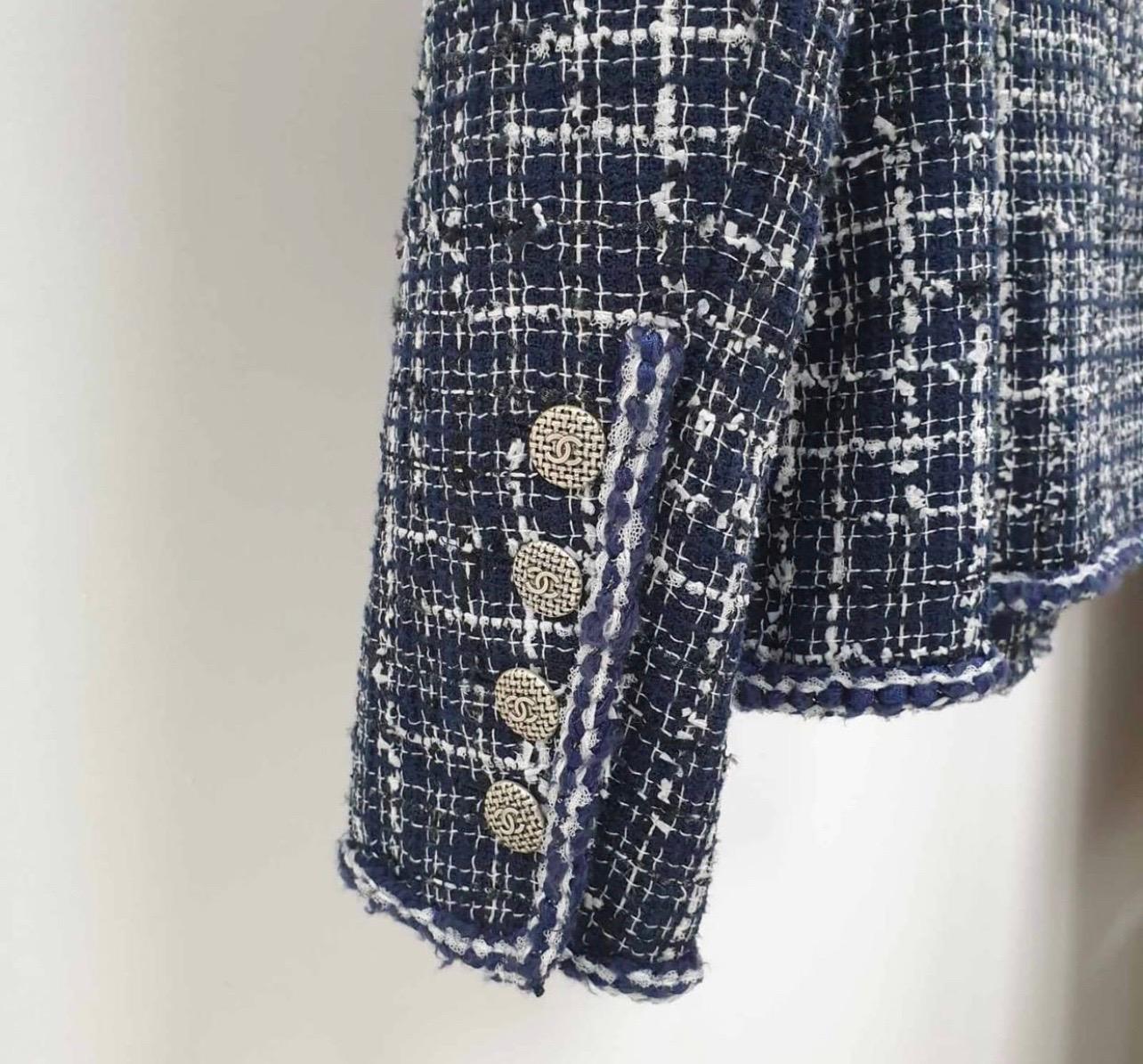 Chanel Midnight Blue Tweed Double Breasted Jacket M In Good Condition In Krakow, PL