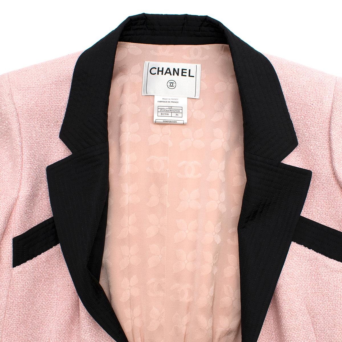 Chanel Milkshake Pink Silk Tweed Coat FR 36 In Excellent Condition In London, GB