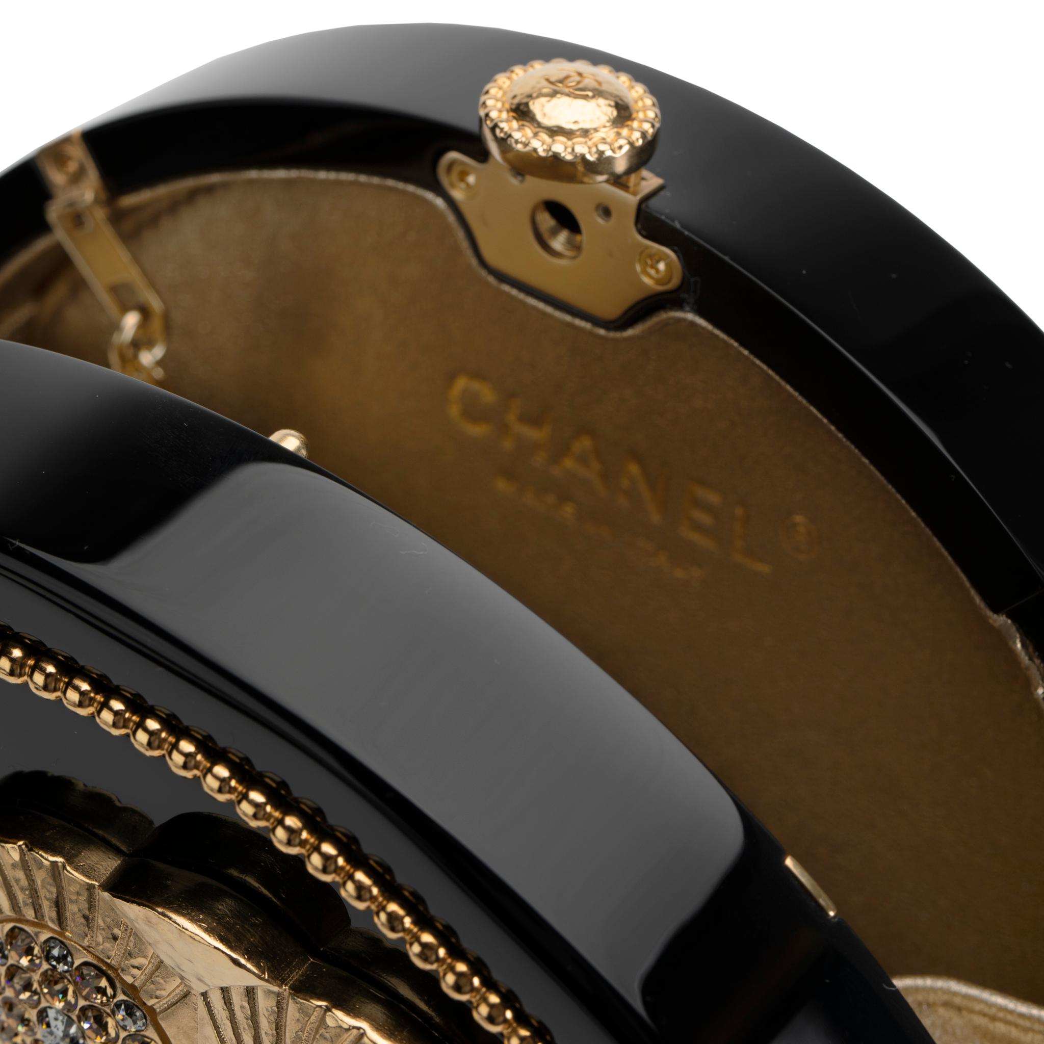 Chanel Minaudière Limited Edition Black Plexiglass & Gold Owl Gold-Tone Hardware 6