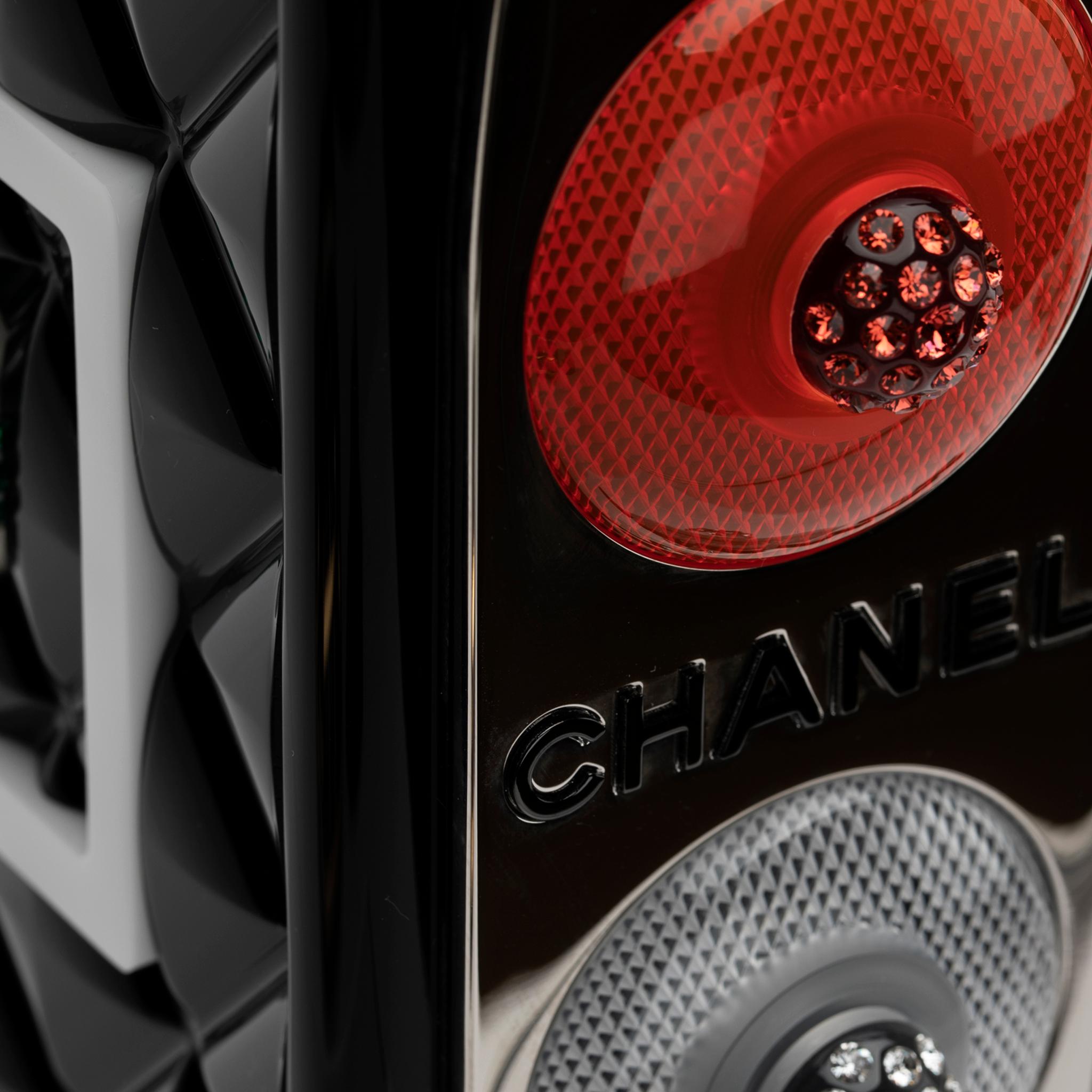 Chanel Minaudière Limited Edition Plexiglass Traffic Silver-Tone Hardware 6