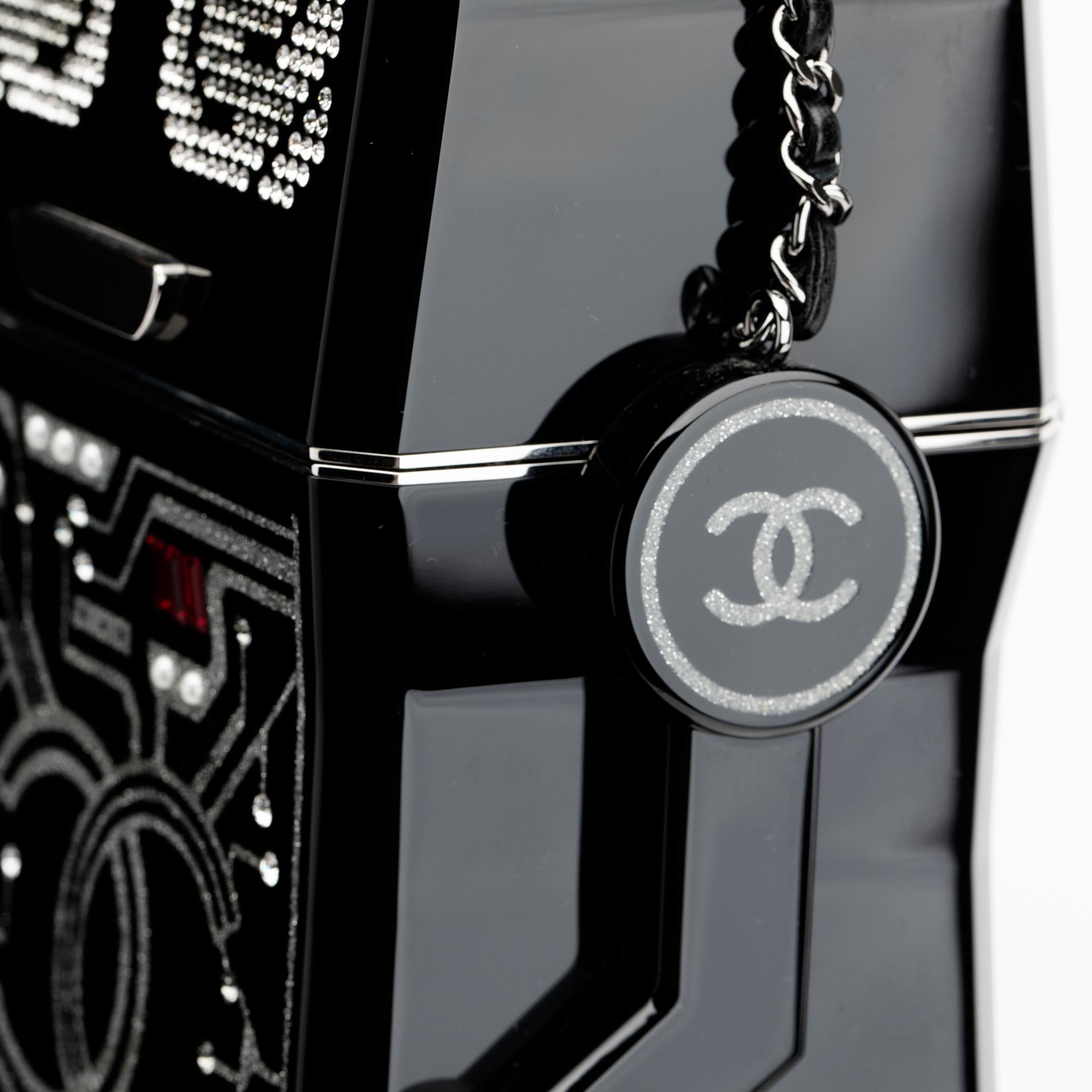 Chanel Minaudière Limited Edition Robot Silver-Tone Hardware For Sale 4