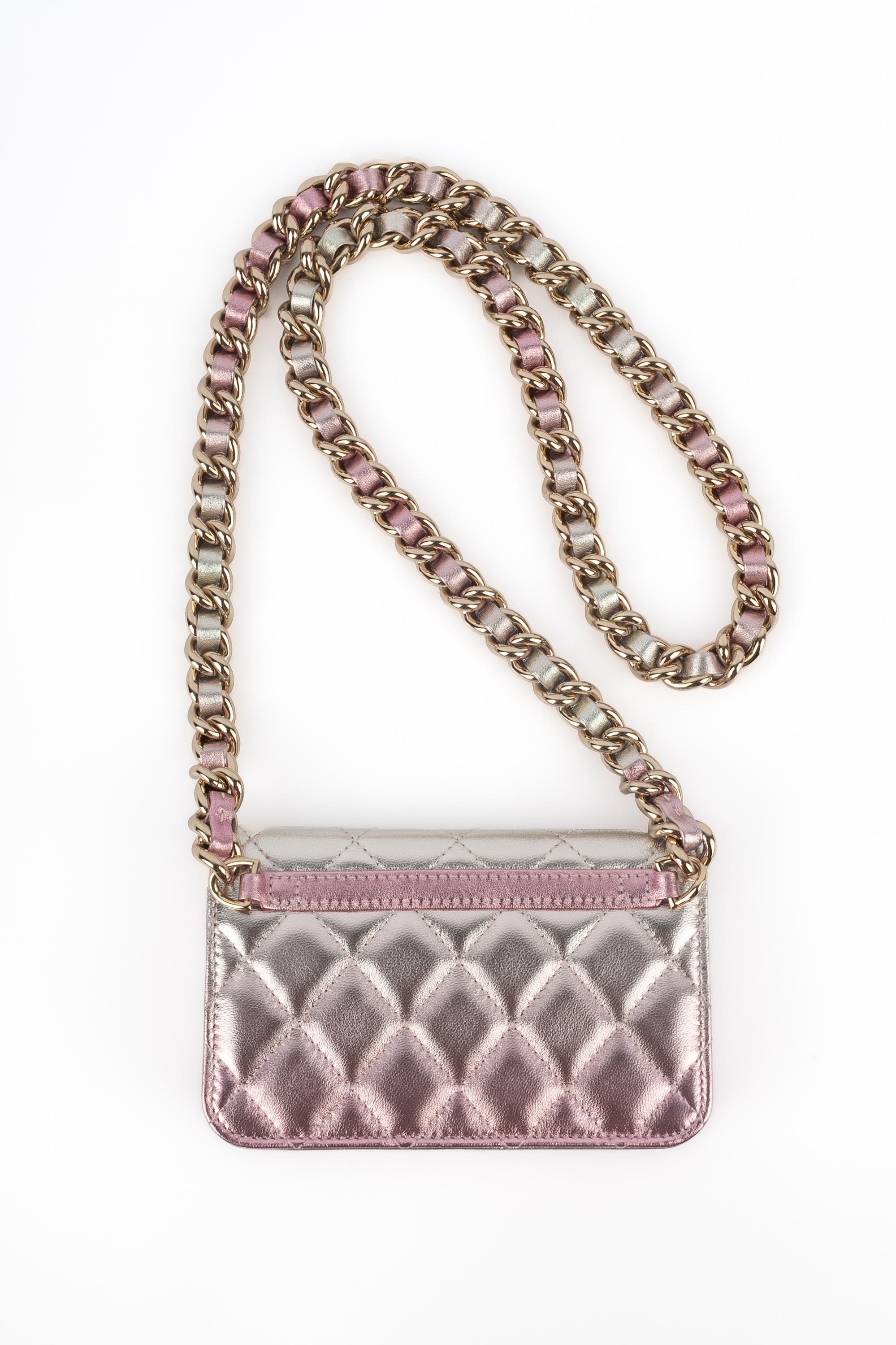 Chanel mini bag 'Wallet-on-Chain' 2021 Excellent état - En vente à SAINT-OUEN-SUR-SEINE, FR
