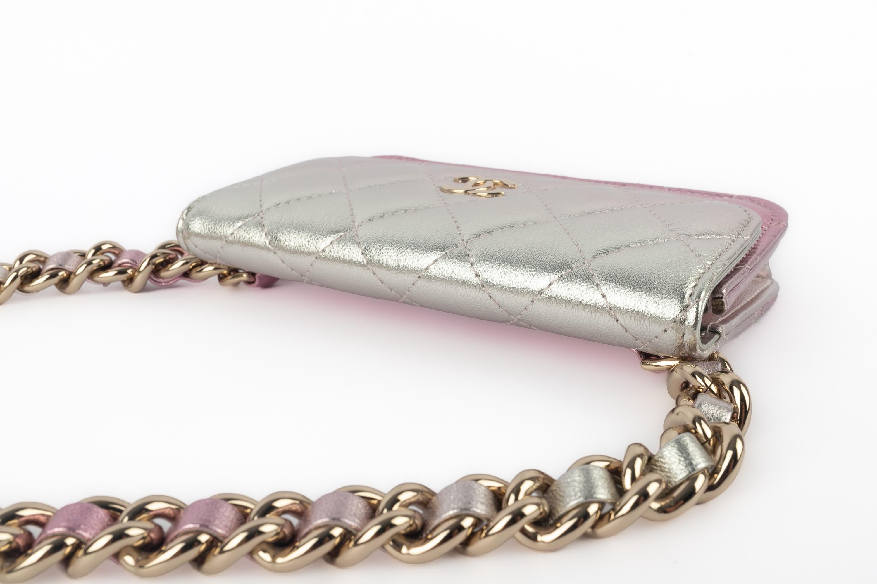 Chanel mini bag 'Wallet-on-Chain' 2021 en vente 1