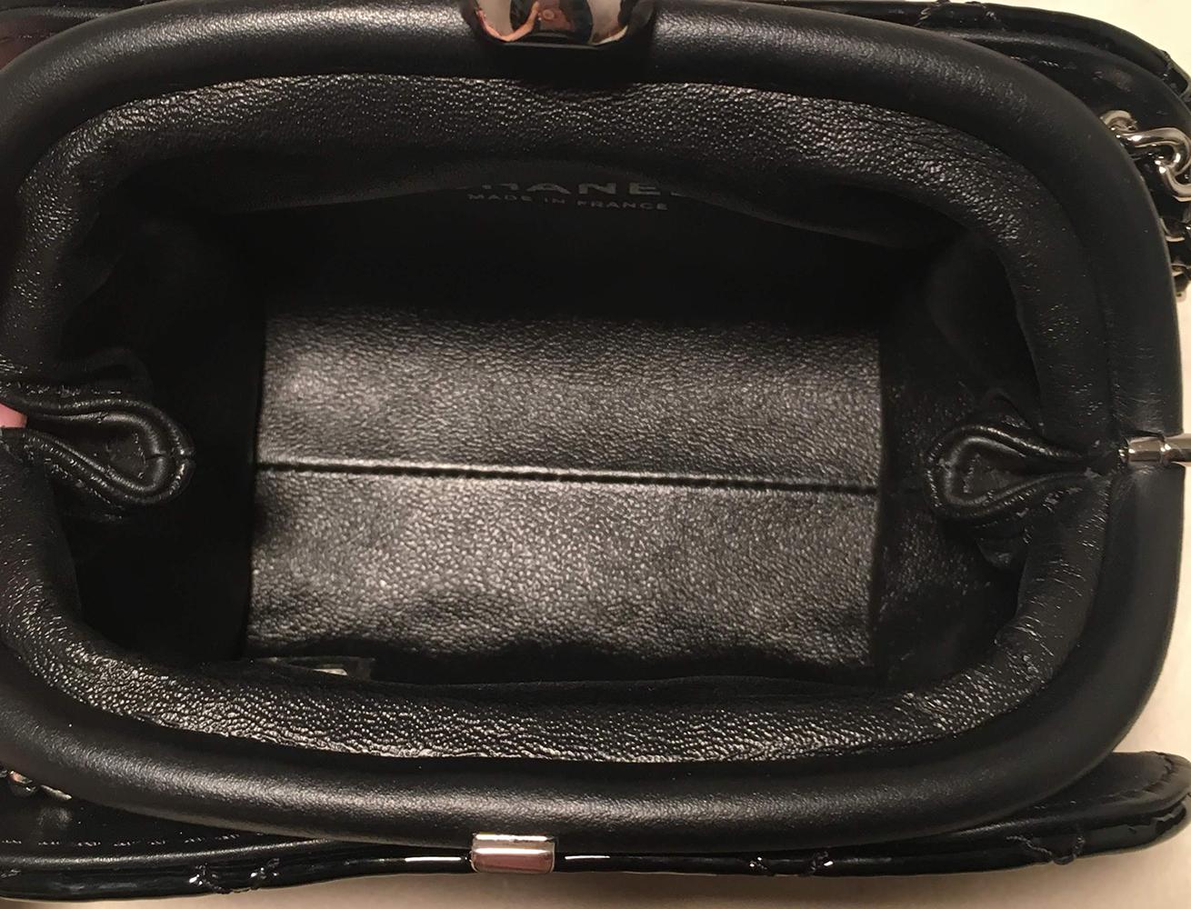 Women's Chanel Mini Black Patent Leather Kiss lock Shoulder Bag