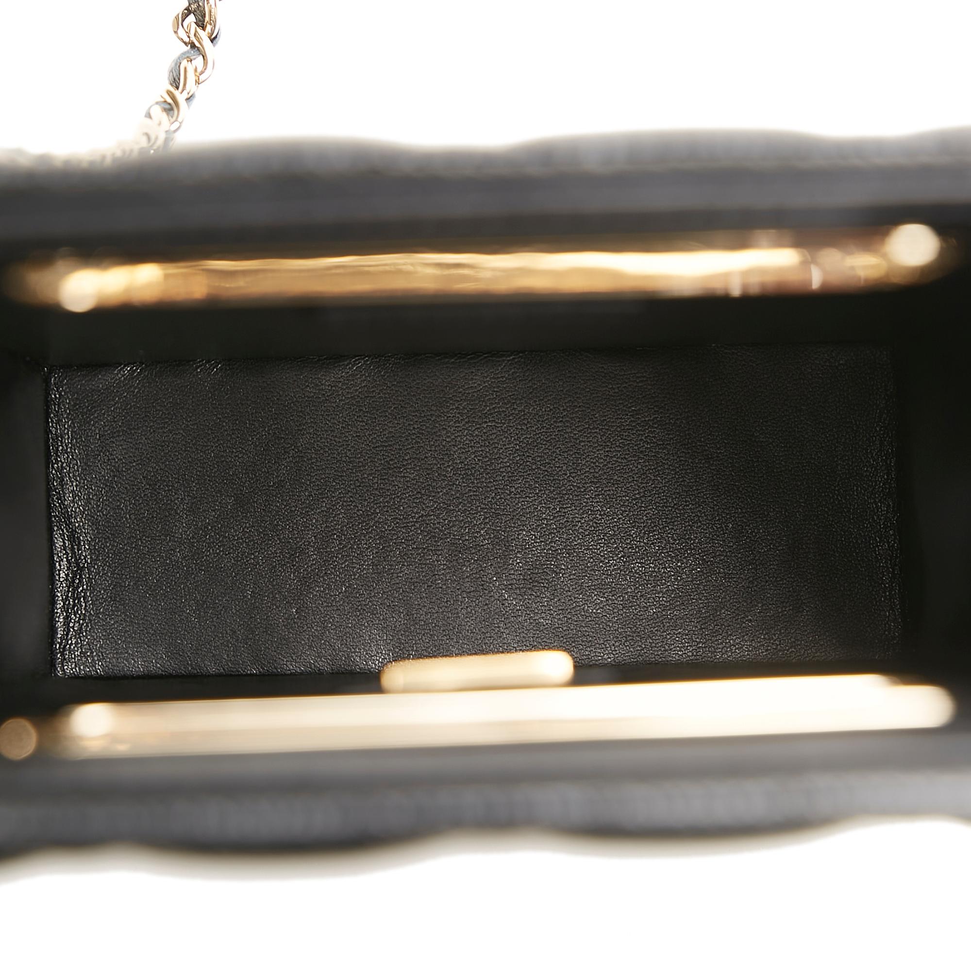 Chanel - Mini sac de soirée avec chaîne et découpe en forme de caviar Pour femmes en vente