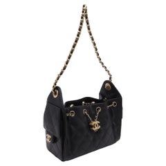 Chanel Mini Chanel 25 Caviar Quilted Handtasche aus schwarzem Leder