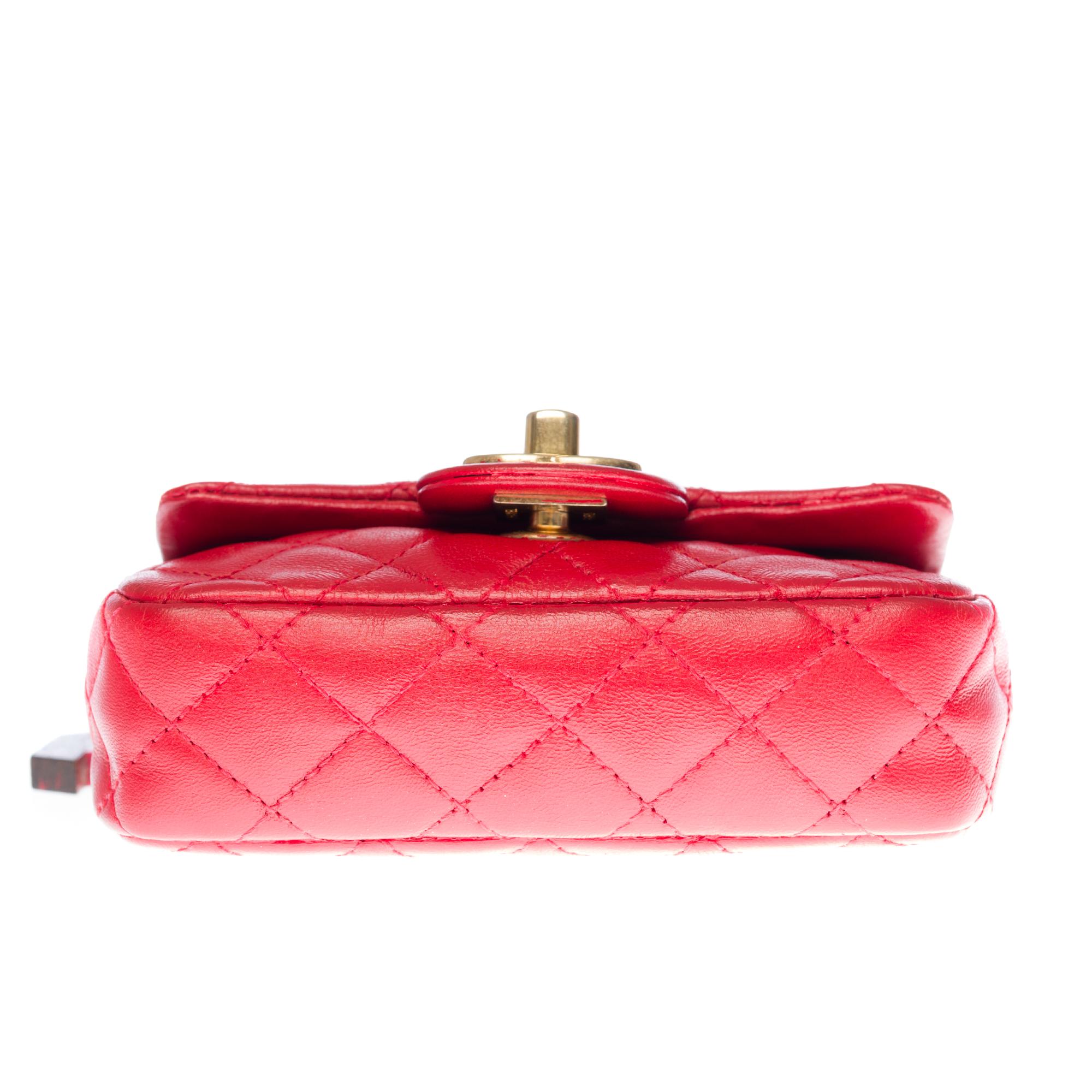 Chanel Mini Charms Shoulder bag in Red quilted leather and Gold hardware 4