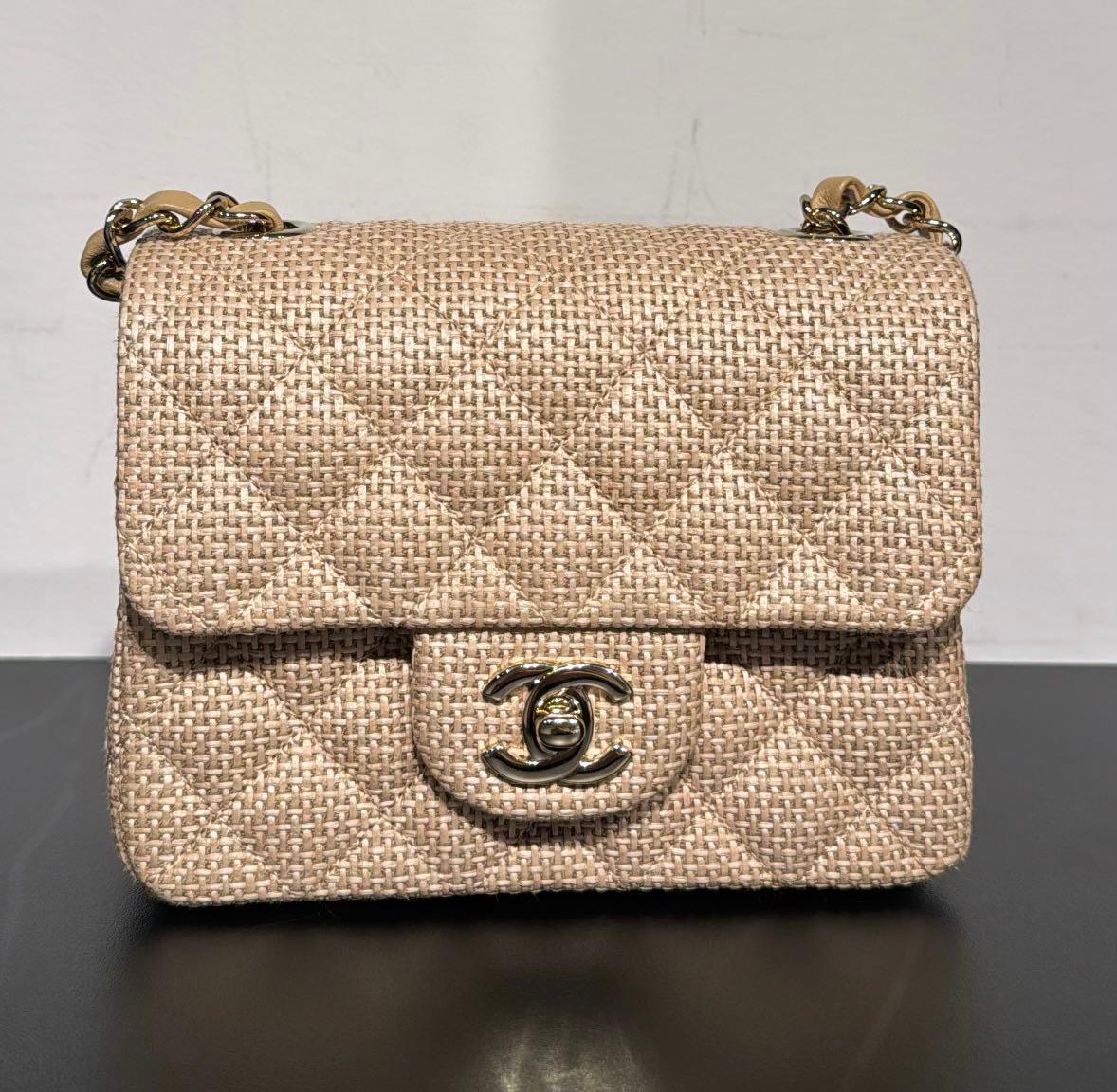 Chanel Mini Classic Square Flap Bag Beige Scuro Hardware Oro Nuovo in vendita 8