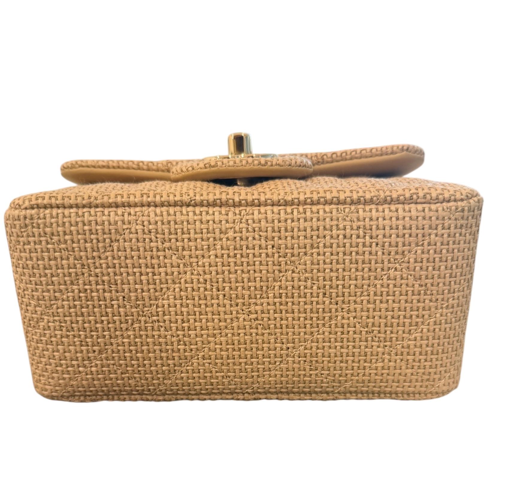 Chanel Mini Classic Square Flap Bag Beige Scuro Hardware Oro Nuovo in vendita 4