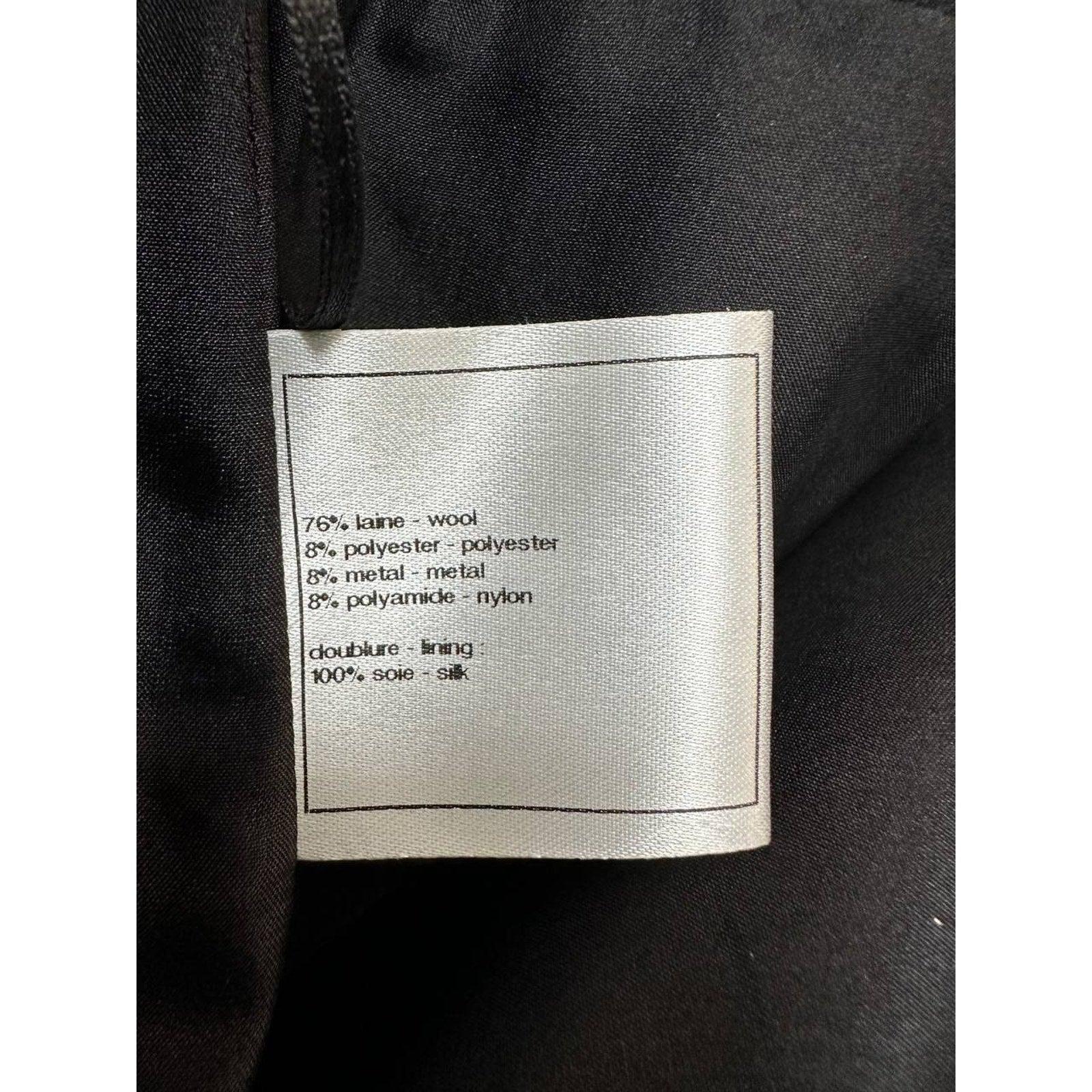 Gonna Chanel Mini con abbellimento in cristallo Sz.38 In condizioni ottime in vendita a Krakow, PL