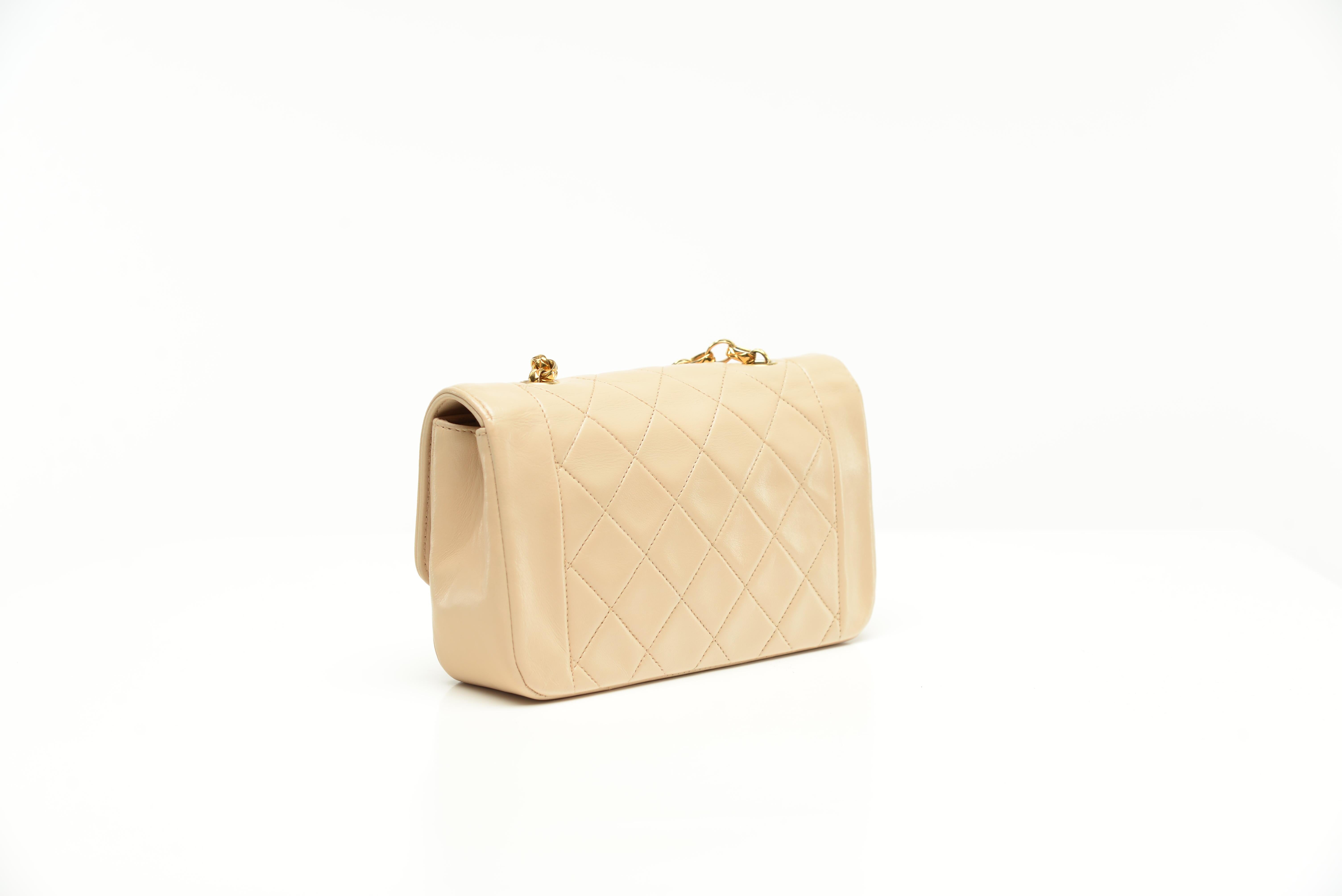 Chanel Mini Diana Quilted Lambskin Beige Bijoux Chain  In Good Condition In Roosendaal, NL