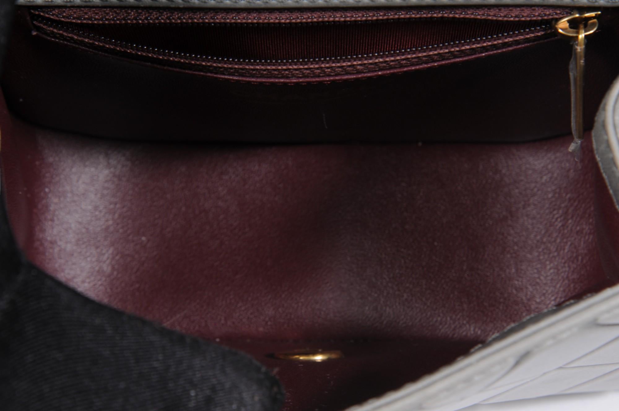 Chanel Mini Flap Bag Grey Debased Aged Calfskin CC Logo Gold Hardware Cross en vente 12