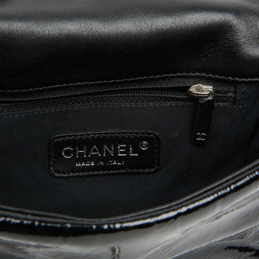 CHANEL Mini Flap Bag in Black Patent Braided Leather 7