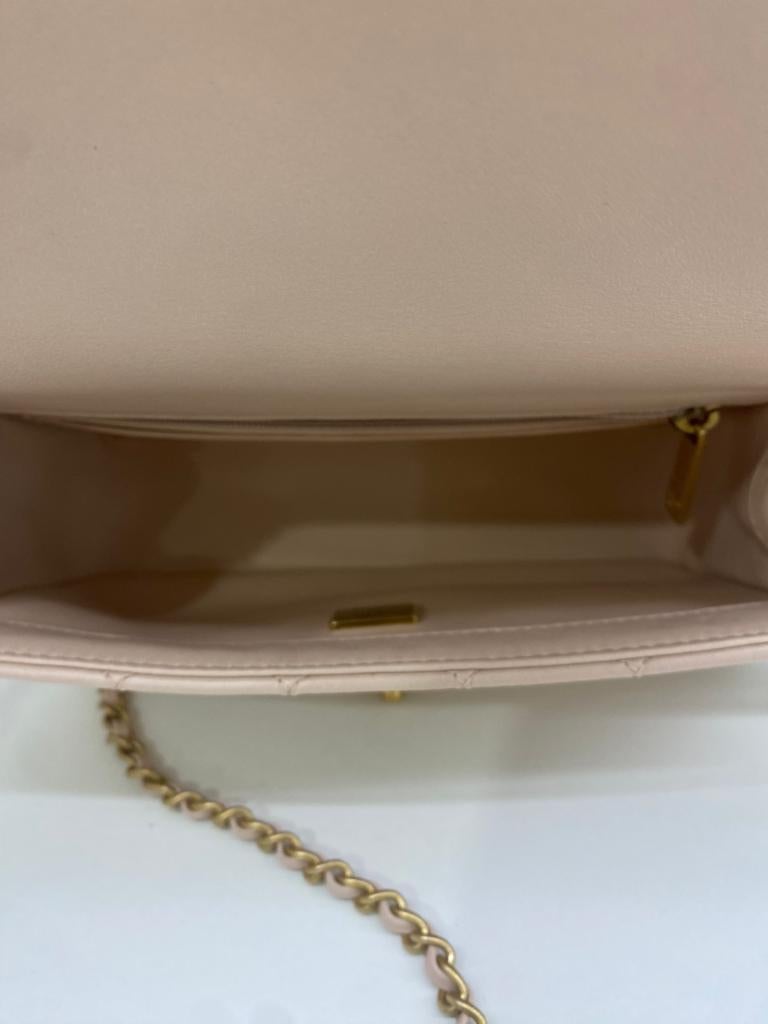 Condition: Very Good Used Condition 

Colour: Nude

Leather: Lambskin leather

Hardware Colour: Gold Tone

 

Inclusion: Dust bag and box

Origin: France

Authenticity: Authenticity Guaranteed or fully refundable

Shipping: Express Shipping Domestic