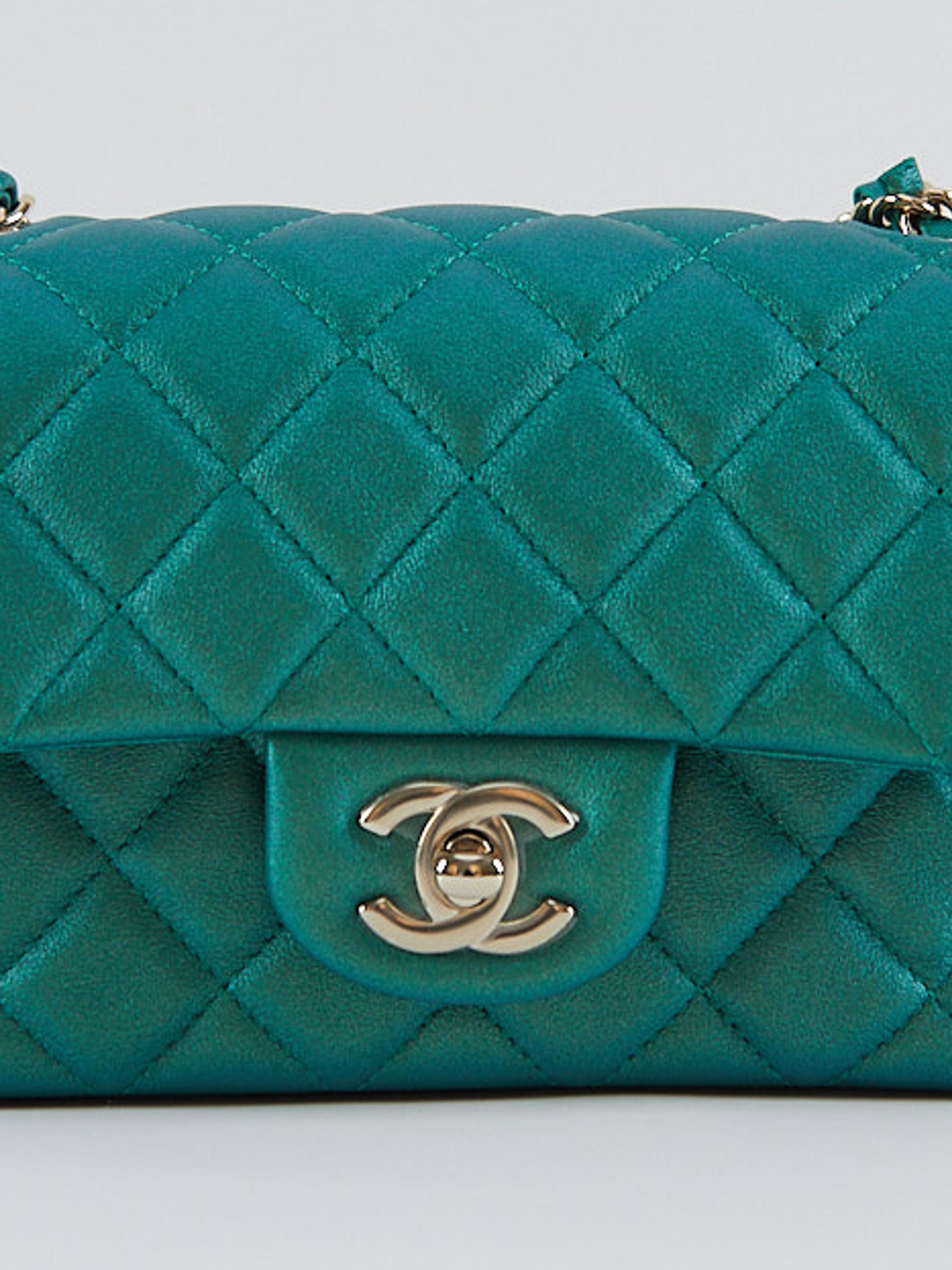CHANEL MINI FLAP BAG PEARLESCENT GREEN Lambskin Leather with Champagne Hardware 1