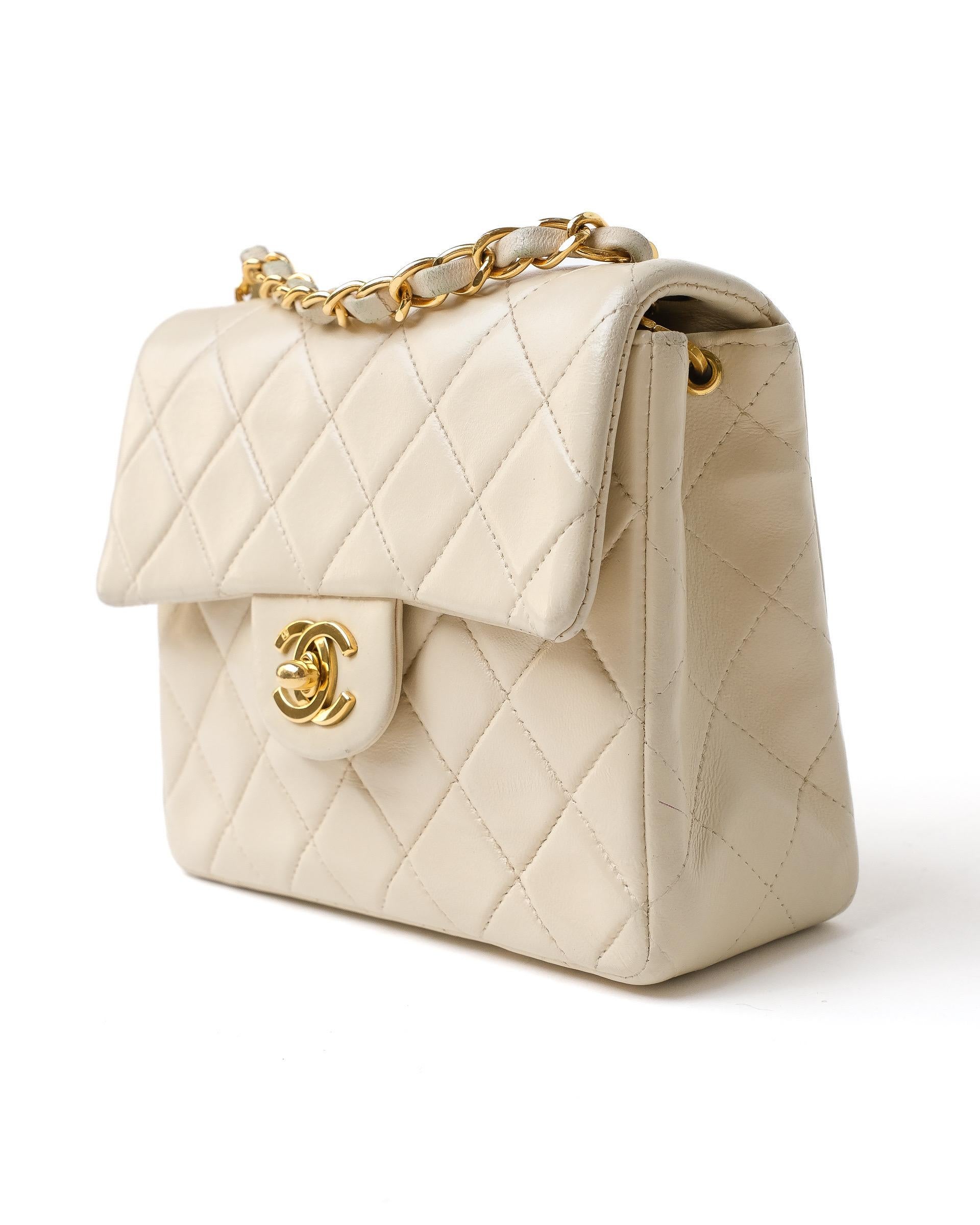 Beige Chanel Mini Flap Timeless Crema en vente