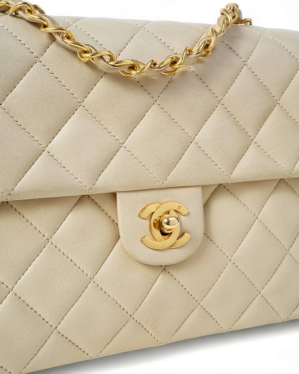 Chanel Mini Flap Vintage Beige en vente 1