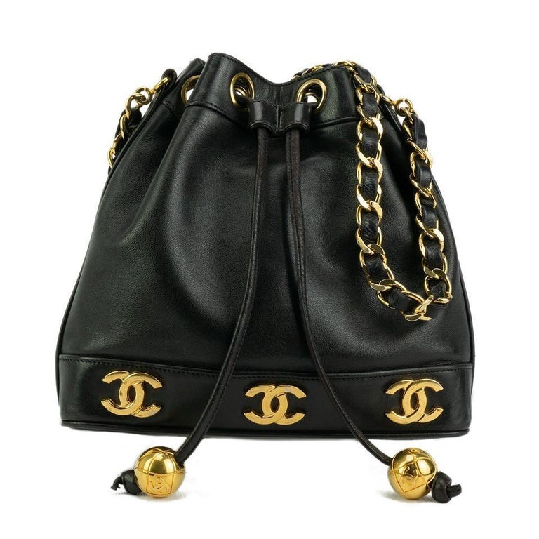Pre-owned Chanel Vintage Mini Bucket Bag ($1,395) ❤ liked on