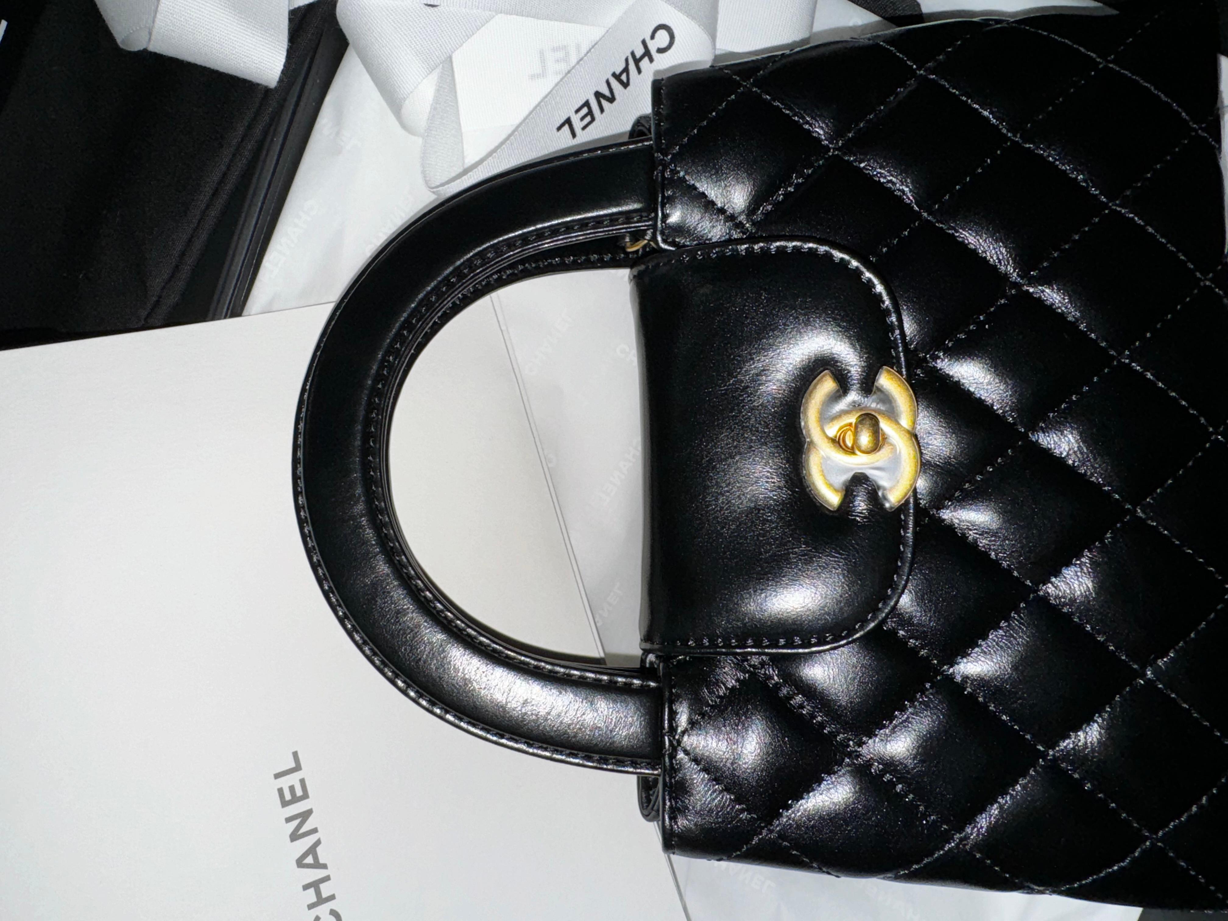 Women's or Men's Chanel MINI SHOPPING BAG black gold hardware
