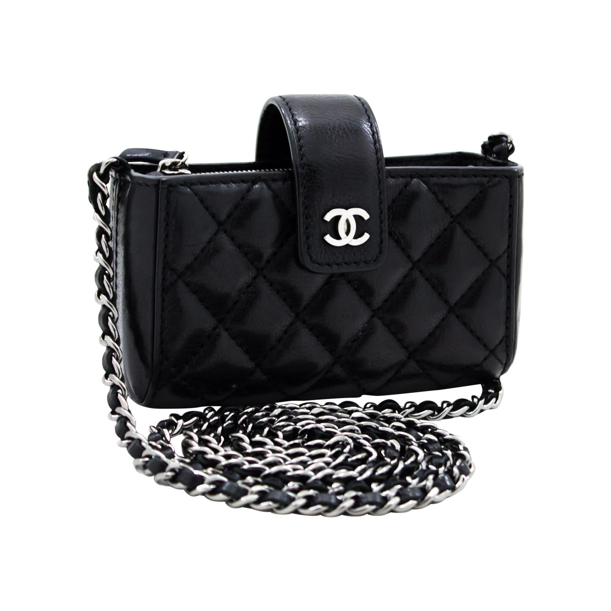 small black chanel crossbody