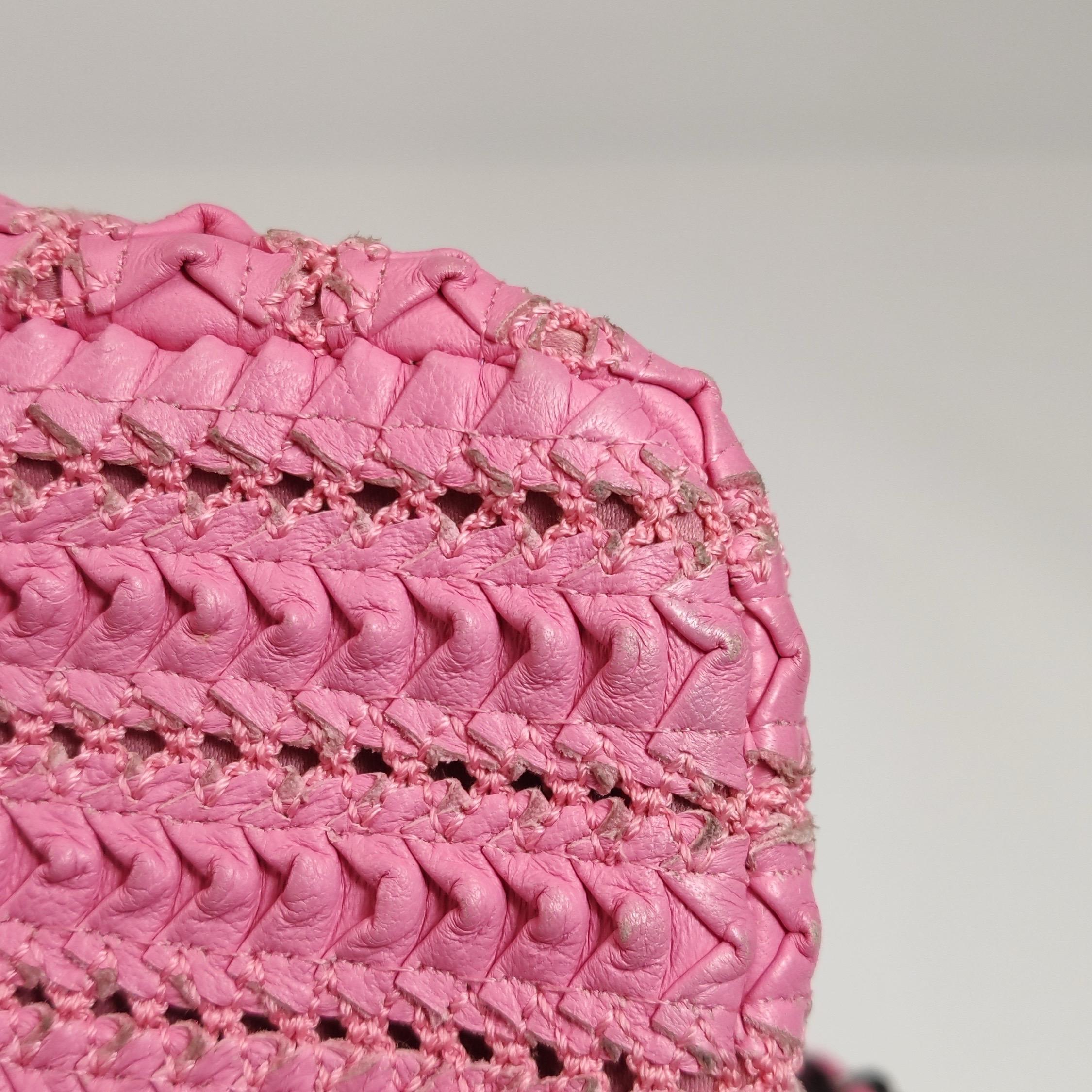 Chanel Mini Square Classic Flap Rosa CC París Seúl Crochet Leather en venta 7
