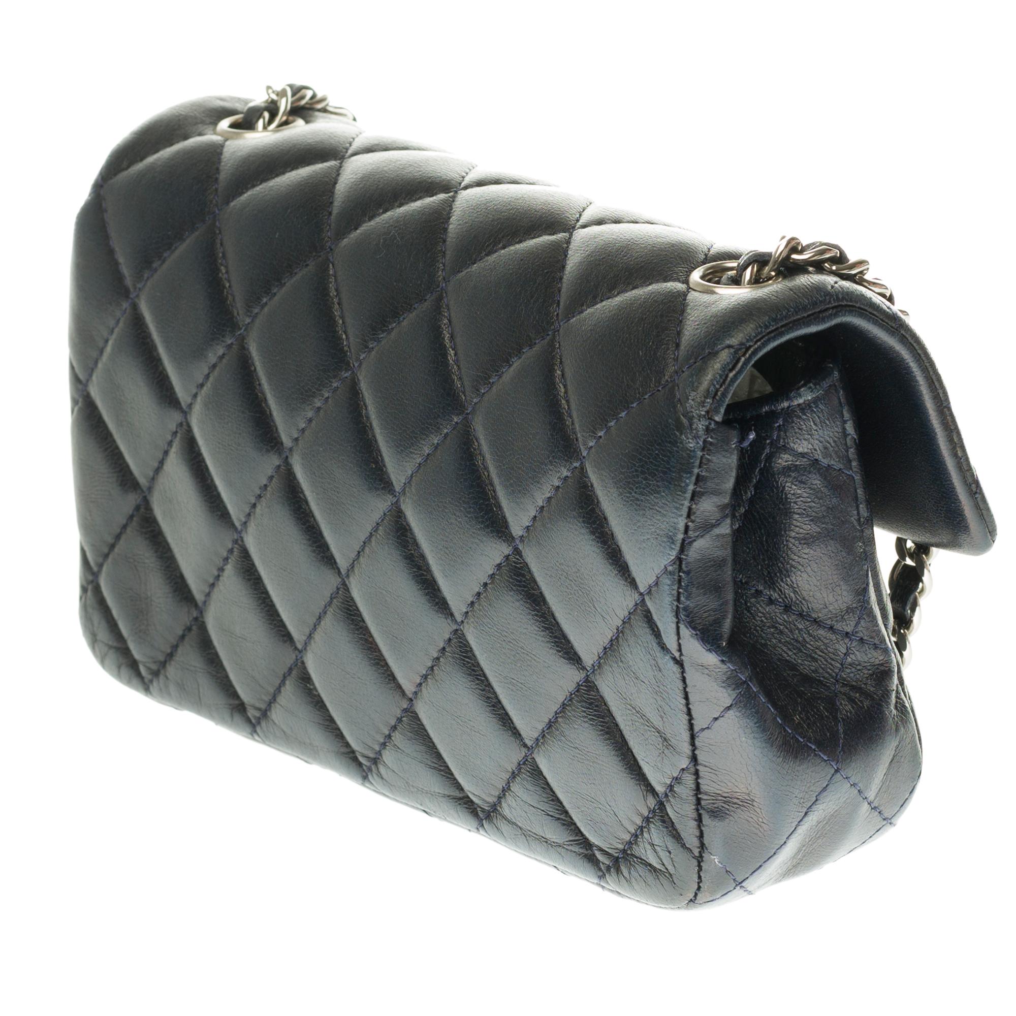 Black Chanel Mini square shoulder bag in black quilted leather, Silver hardware