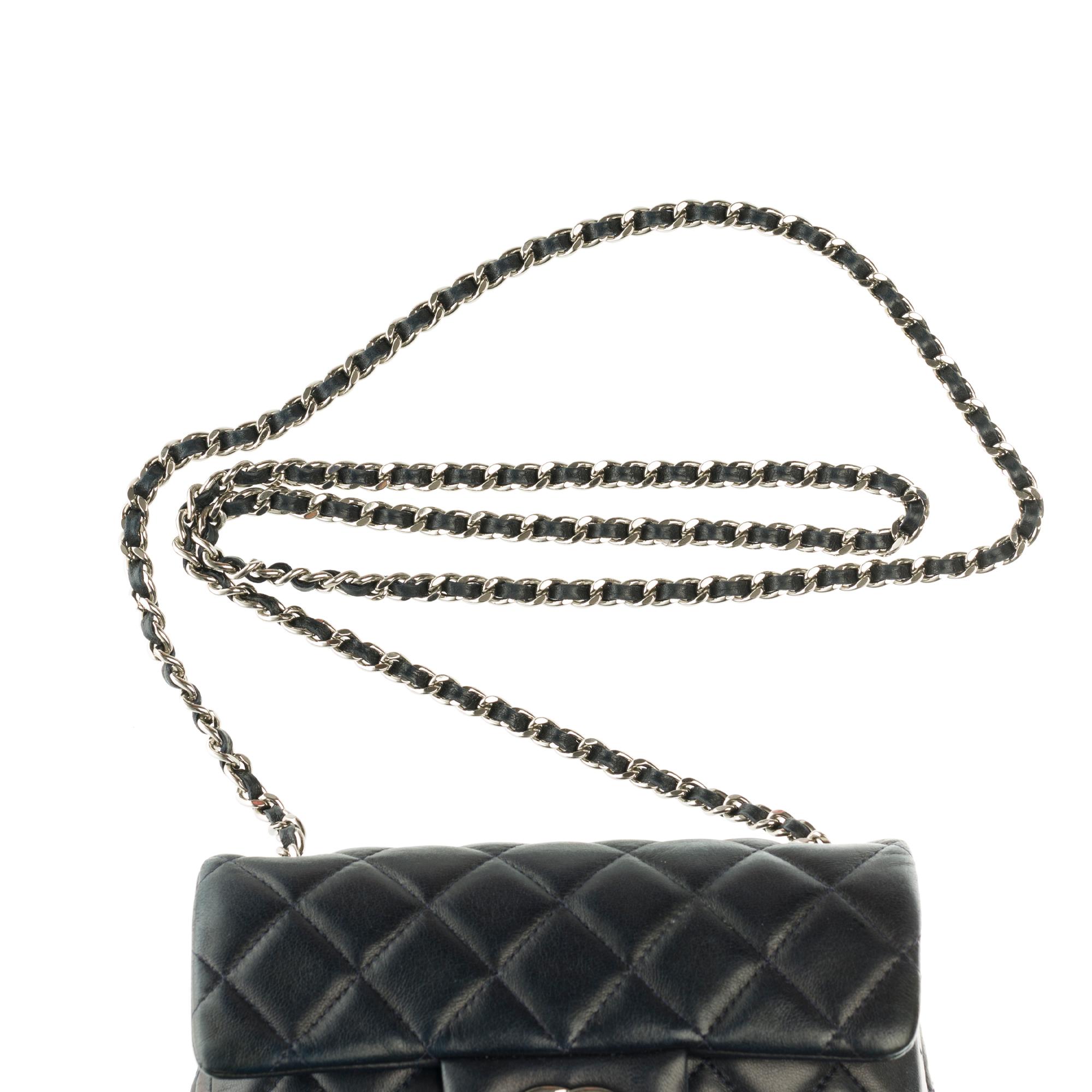 Chanel Mini square shoulder bag in black quilted leather, Silver hardware 3