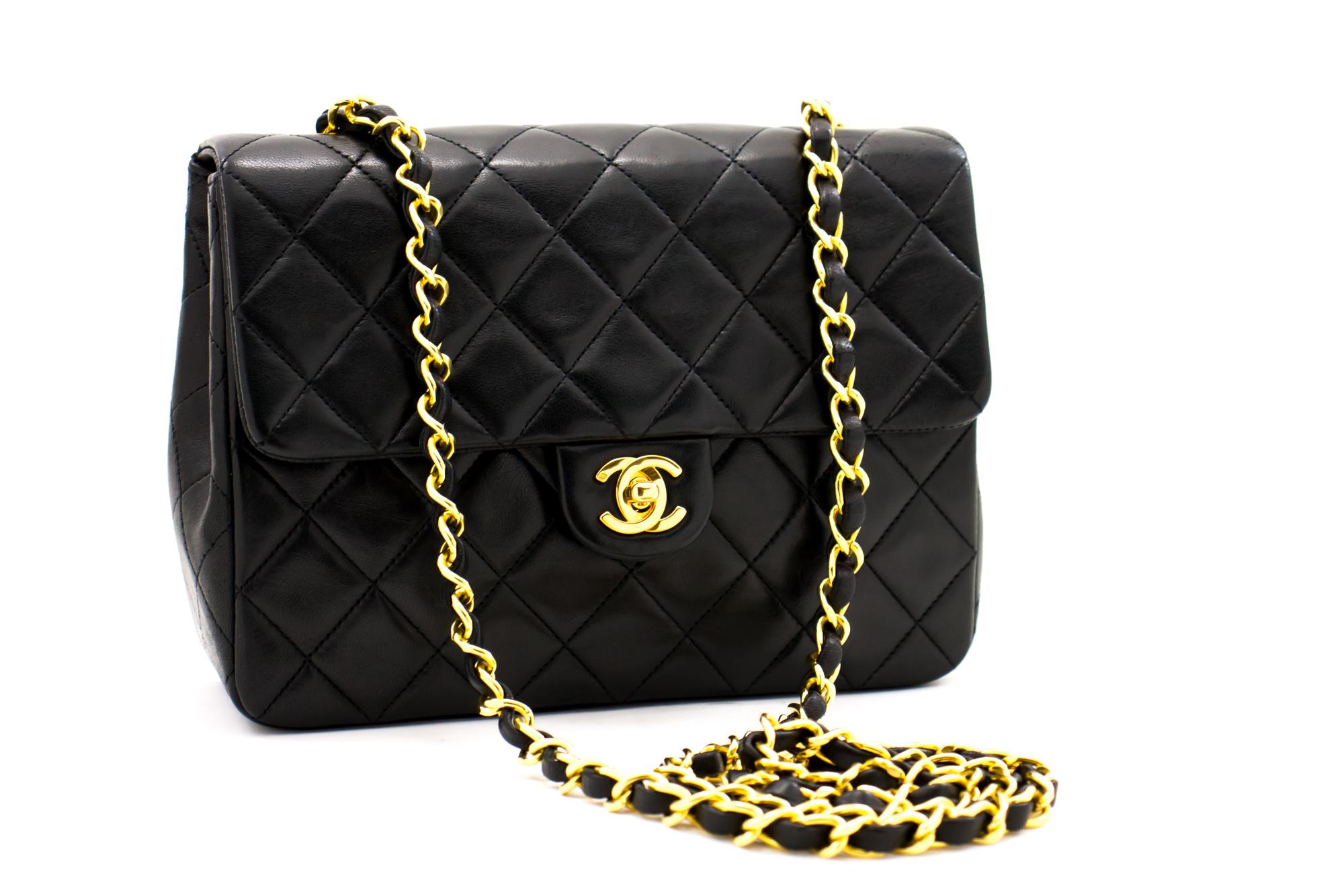chanel purse small black
