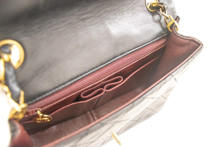 TAVIMART  -  Women's Fashion Bags Trend Chic Design Flower Leather Chain Shoulder Crossbody Bag Simple Exquisite Elegant New In Handbag