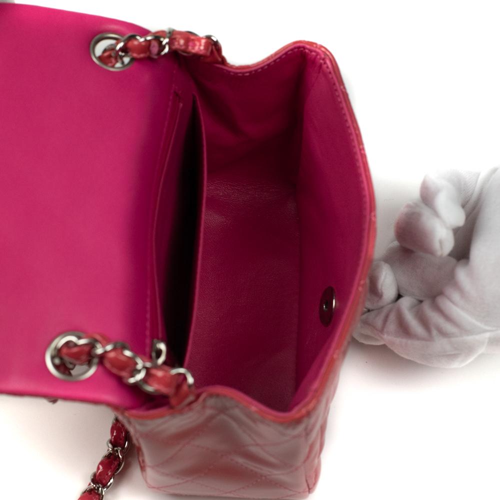 Women's CHANEL, Mini timeless Shoulder bag in Pink Patent leather