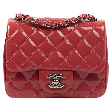 CHANEL, Mini timeless Shoulder bag in Pink Patent leather