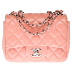 Chanel Mini Timeless Shoulder bag in pink quilted patent leather and SHW