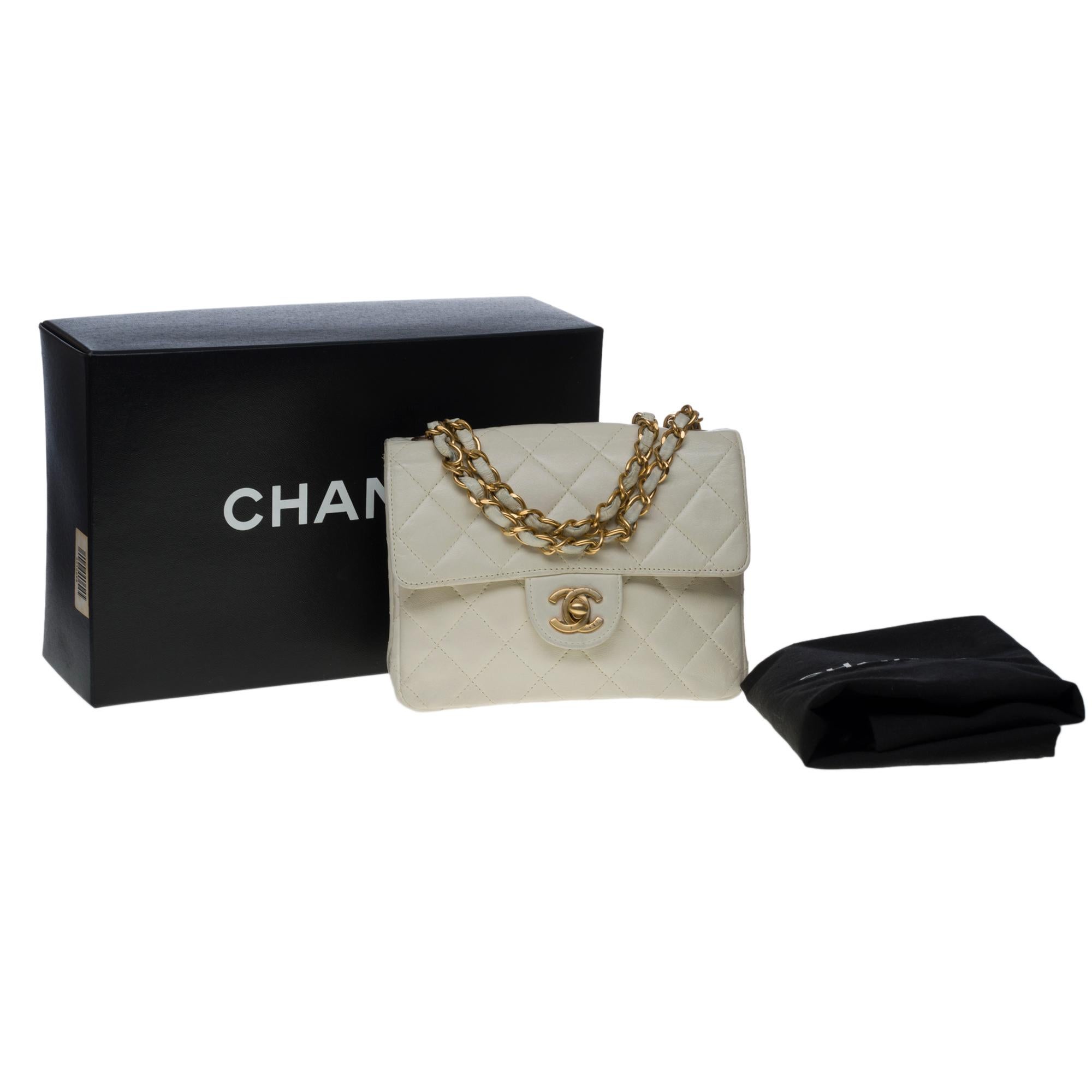 Chanel Mini Timeless shoulder flap bag in off-white quilted lambskin,  GHW 5