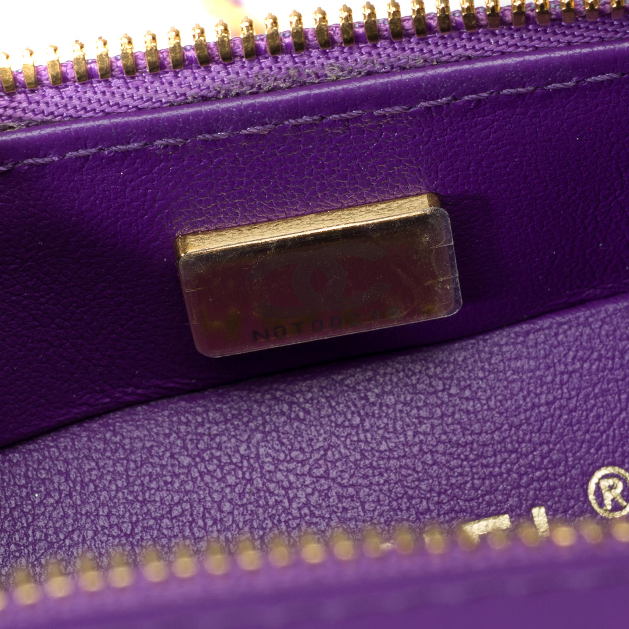 Chanel Mini vanity bag in purple quilted lambskin leather, AGHW 3