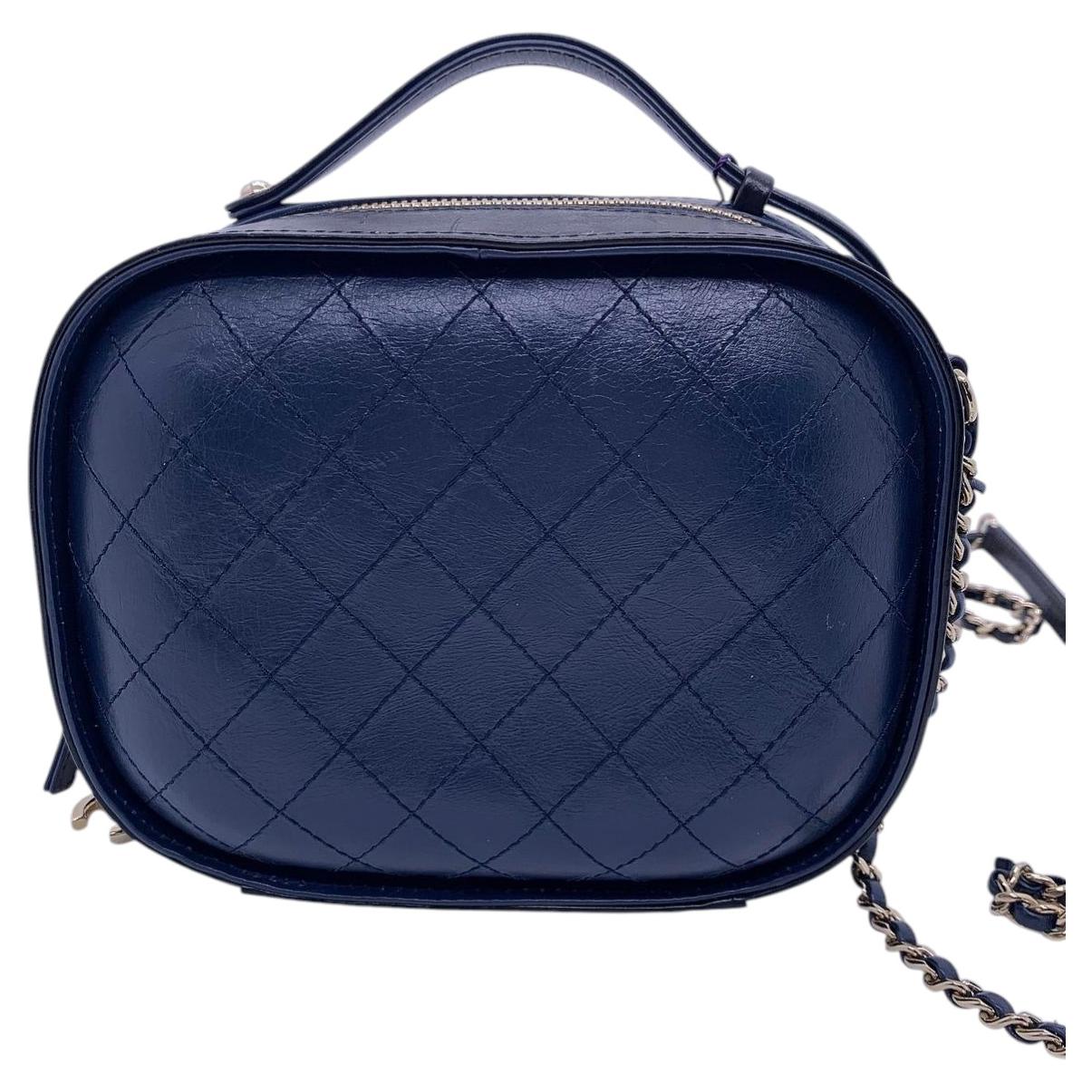 CHANEL Mini Vanity Case with Chain Navy Blue Quilted Caviar Gold Hardware Auth For Sale