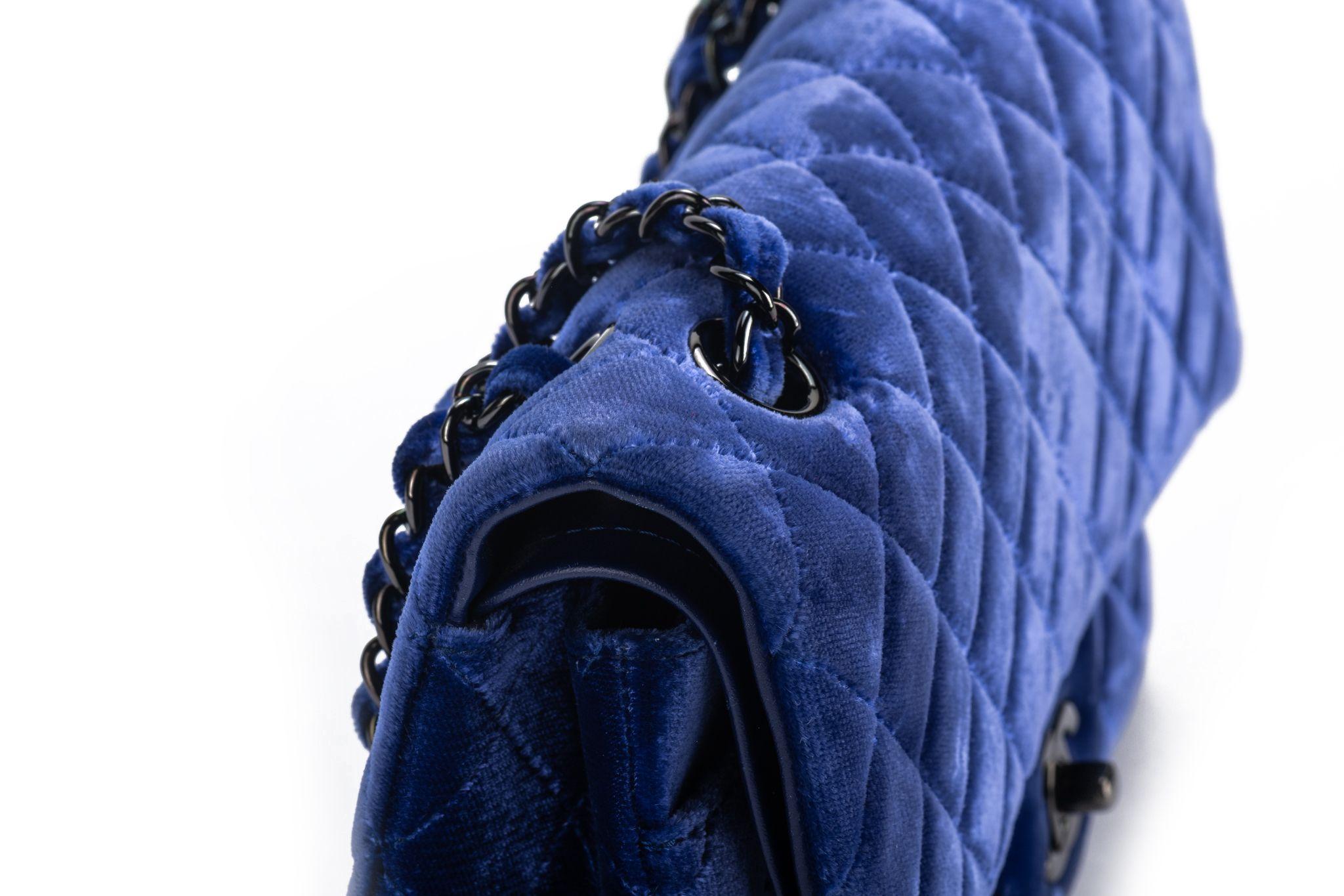 Chanel Mint Blue Velvet Double Flap Bag In Excellent Condition For Sale In West Hollywood, CA