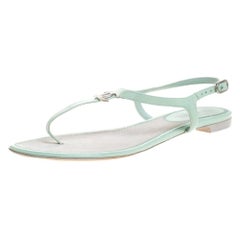 Chanel Mint Green Patent Leather CC Thong Flat Sandals Size 39.5