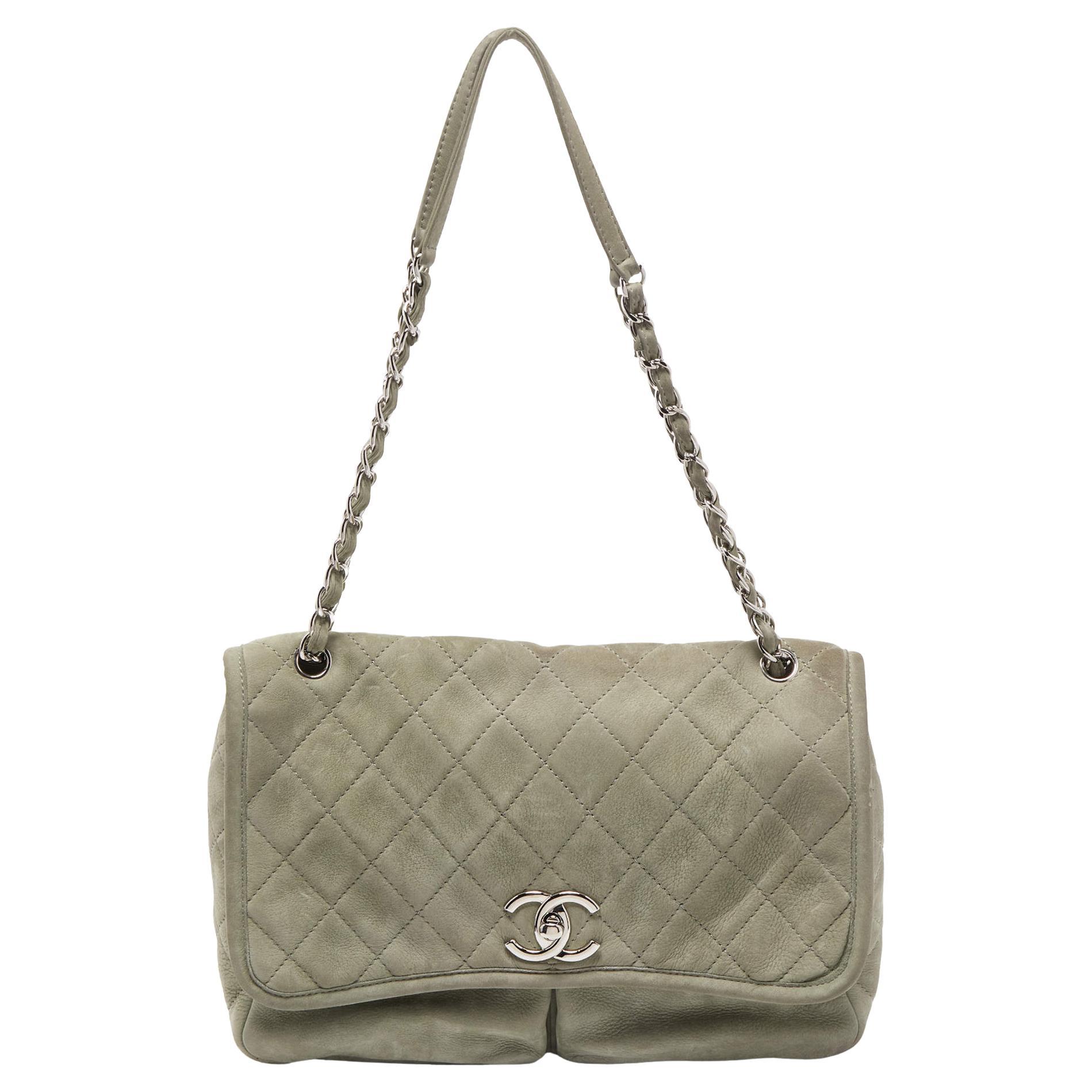 Chanel natural beauty flap bag clearance
