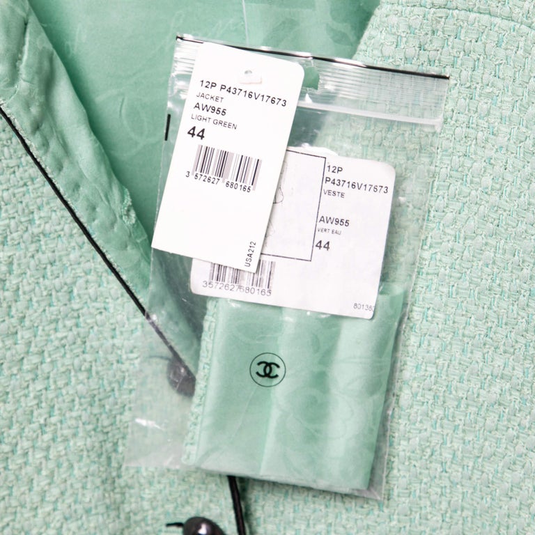 Chanel Mint Green Tweed Single-Breasted Belted Jacket L For Sale at 1stDibs