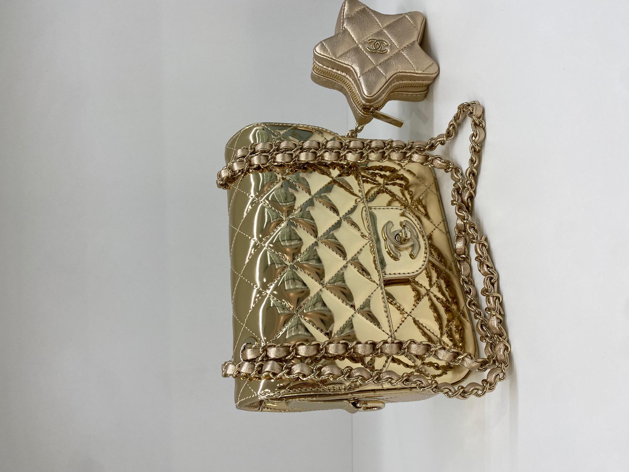 Condition:  Like new - no signs of wear

Colour: Gold

Leather: Patent

Hardware Colour: Gold

RRP: $15,000 Market price 

Year of Production: 2024

Inclusion: Full Set

Origin: France