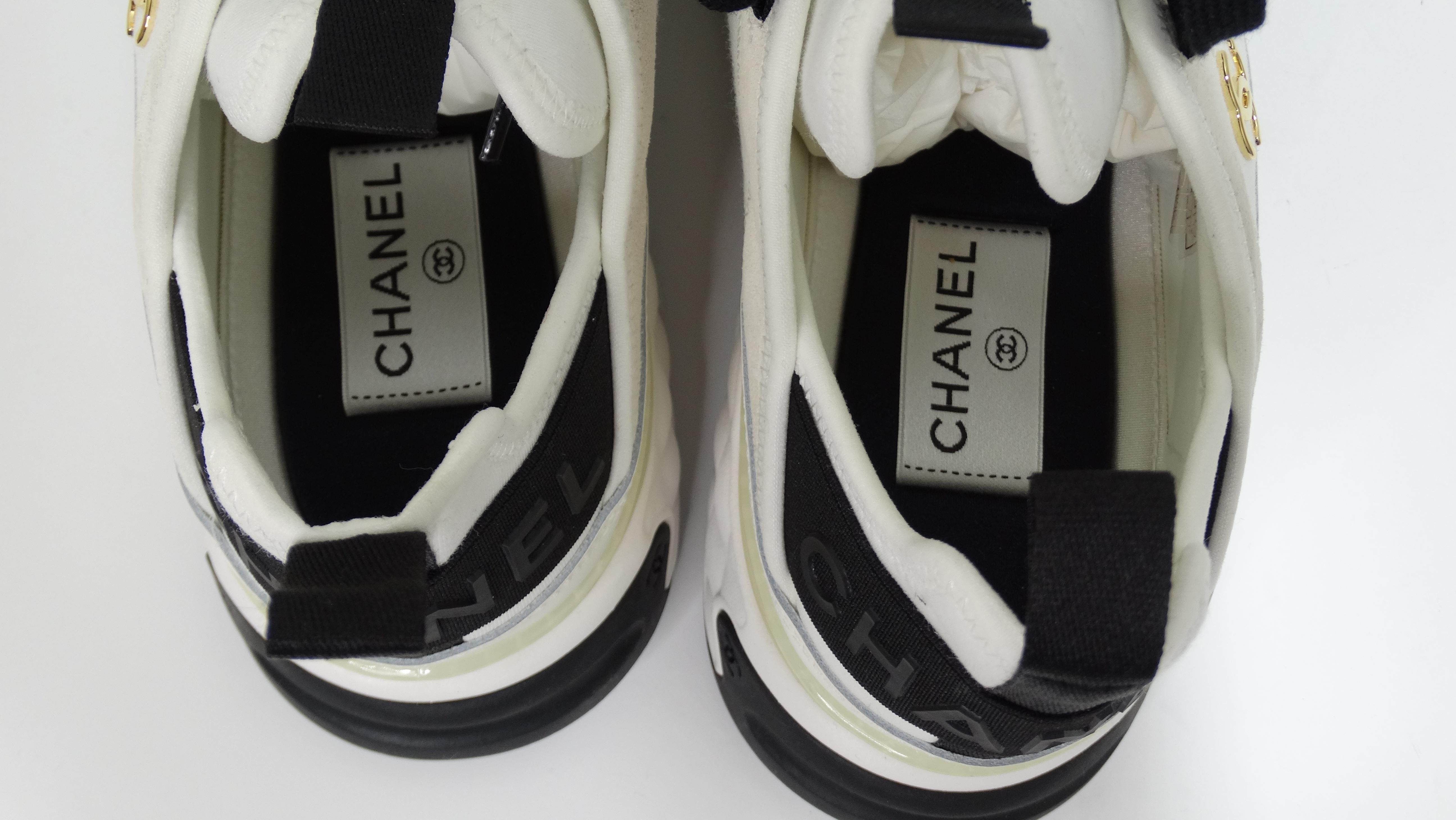 Chanel Mixed Fibers CC Sneakers 39.5 Ivory Black 3