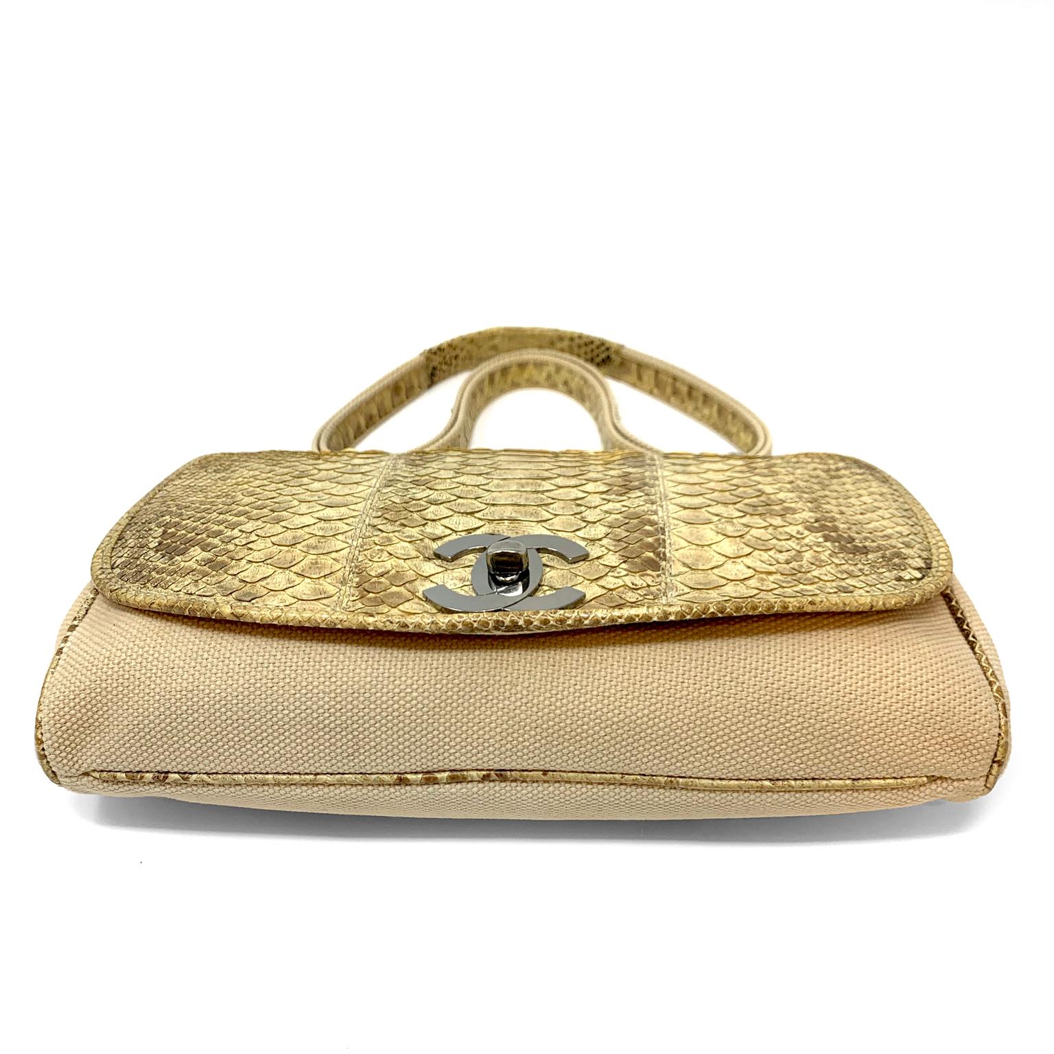 Chanel Mixed Media Snakeskin Flap Bag In Good Condition In Palm Beach, FL